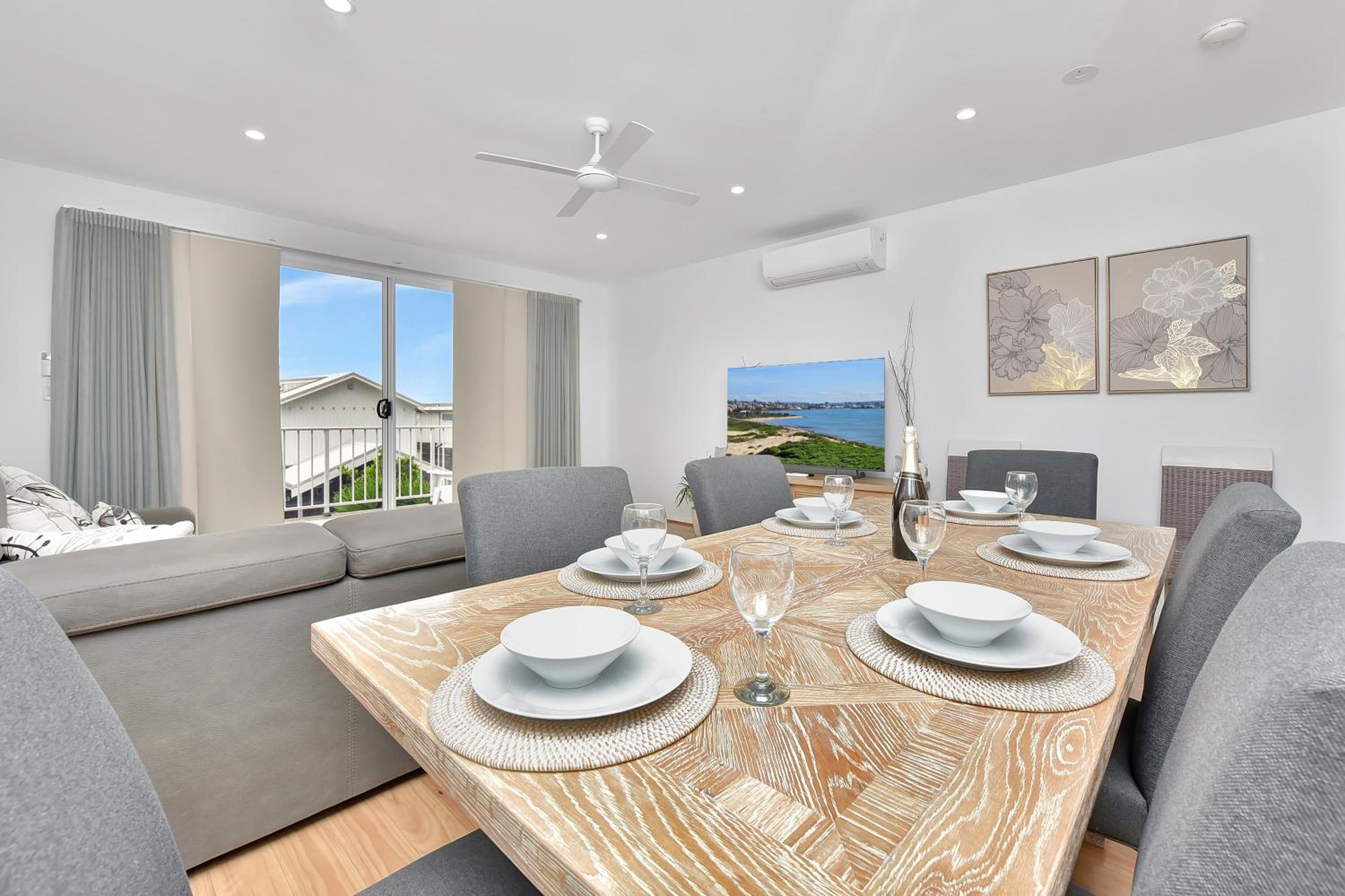 Caves Beach Villa Bombora