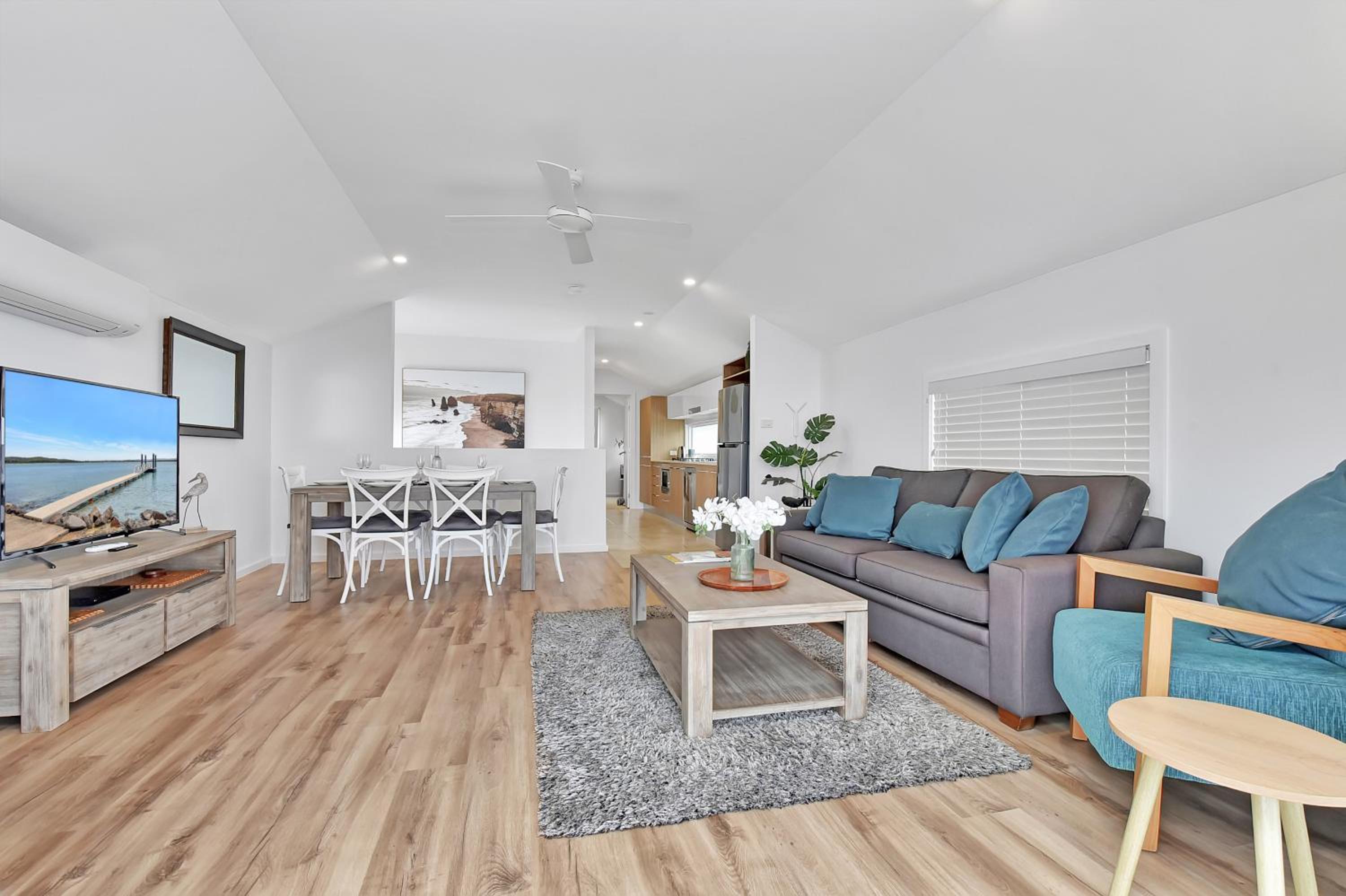Caves Beach Villa Bombora