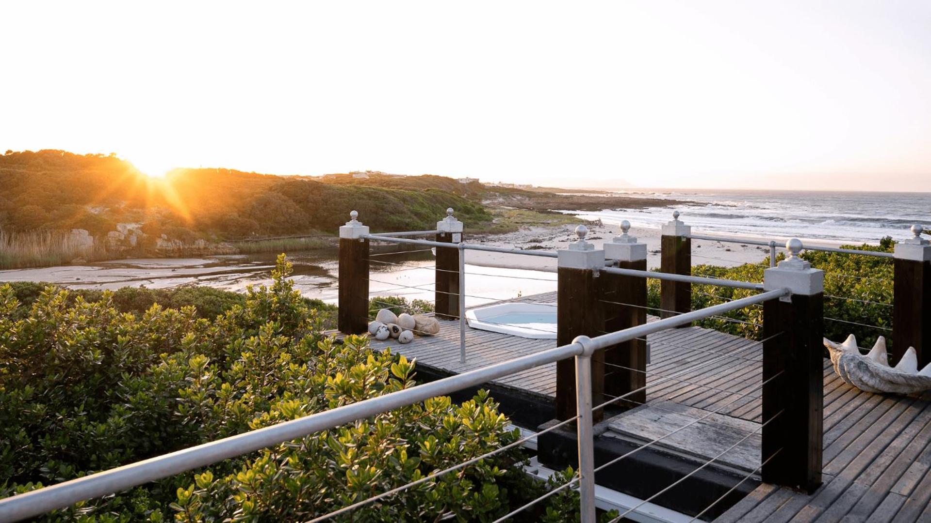 Kennedys Beach Villa