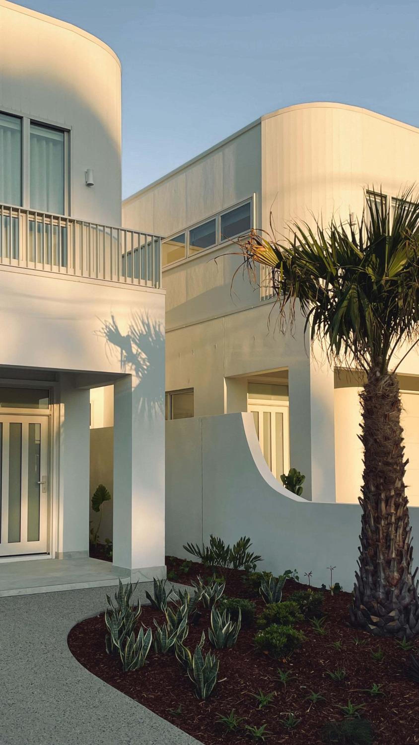 Nirvana, Mineral Swimming Pool, close to Beaches
