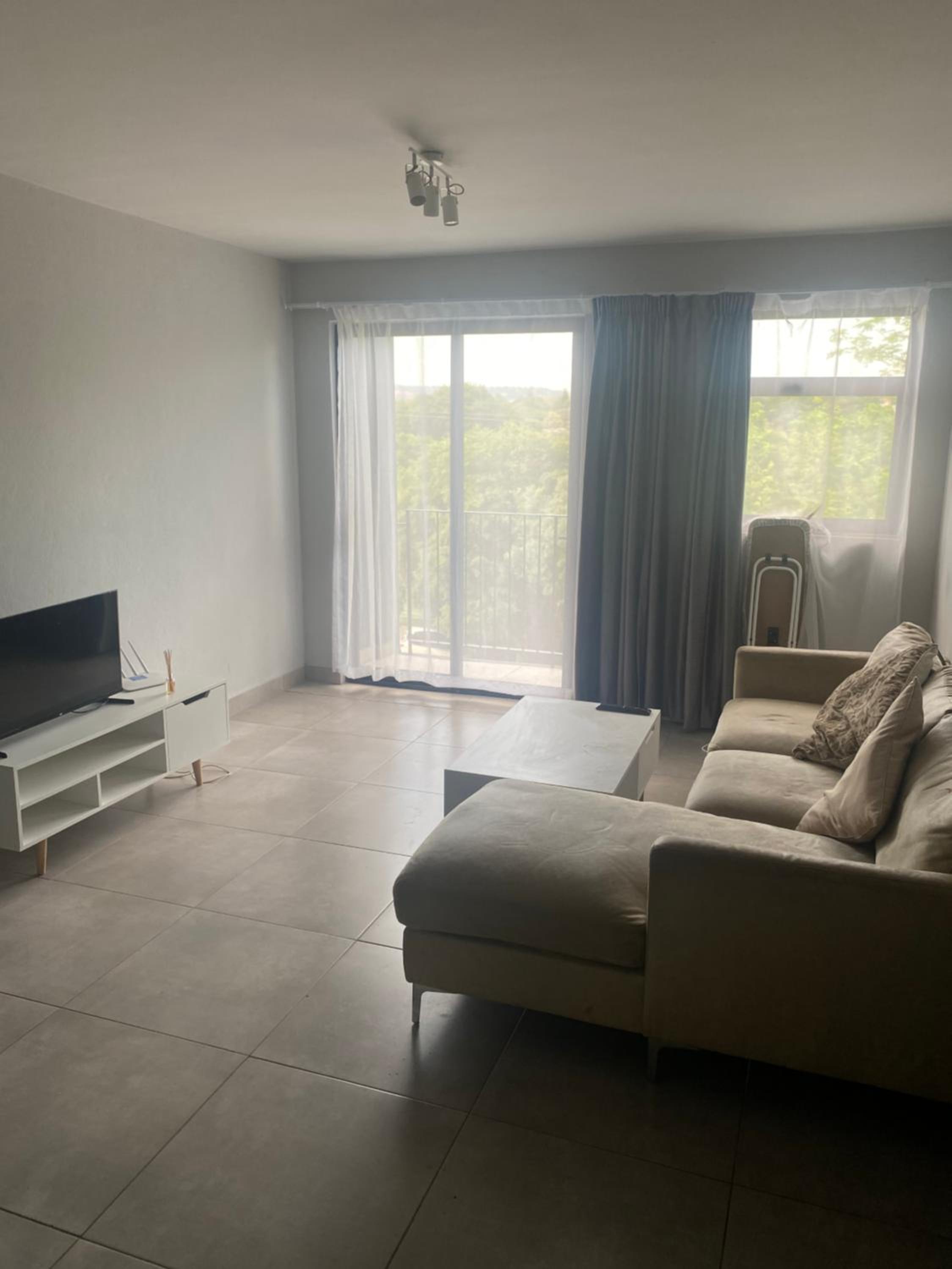 One Bedroom Apartment at Circa view 5