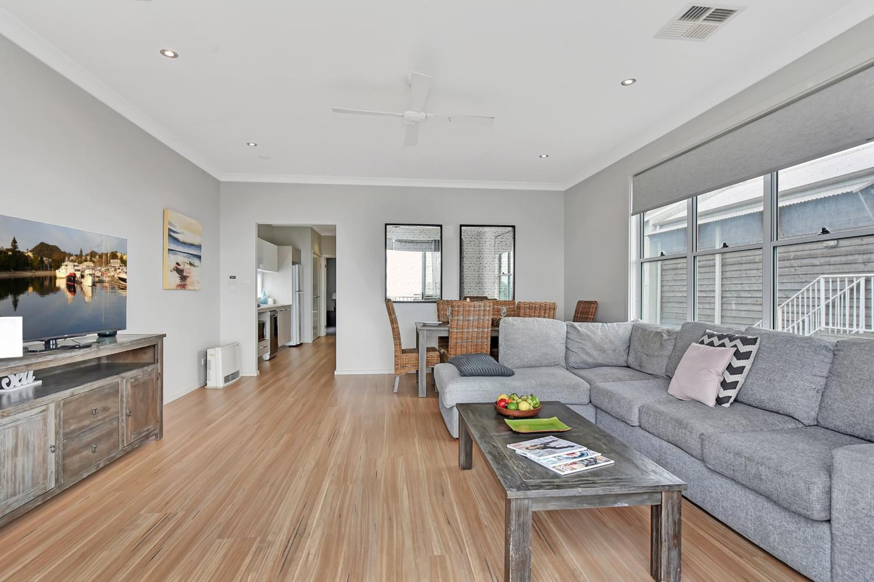 Caves Beach Villa Bombora