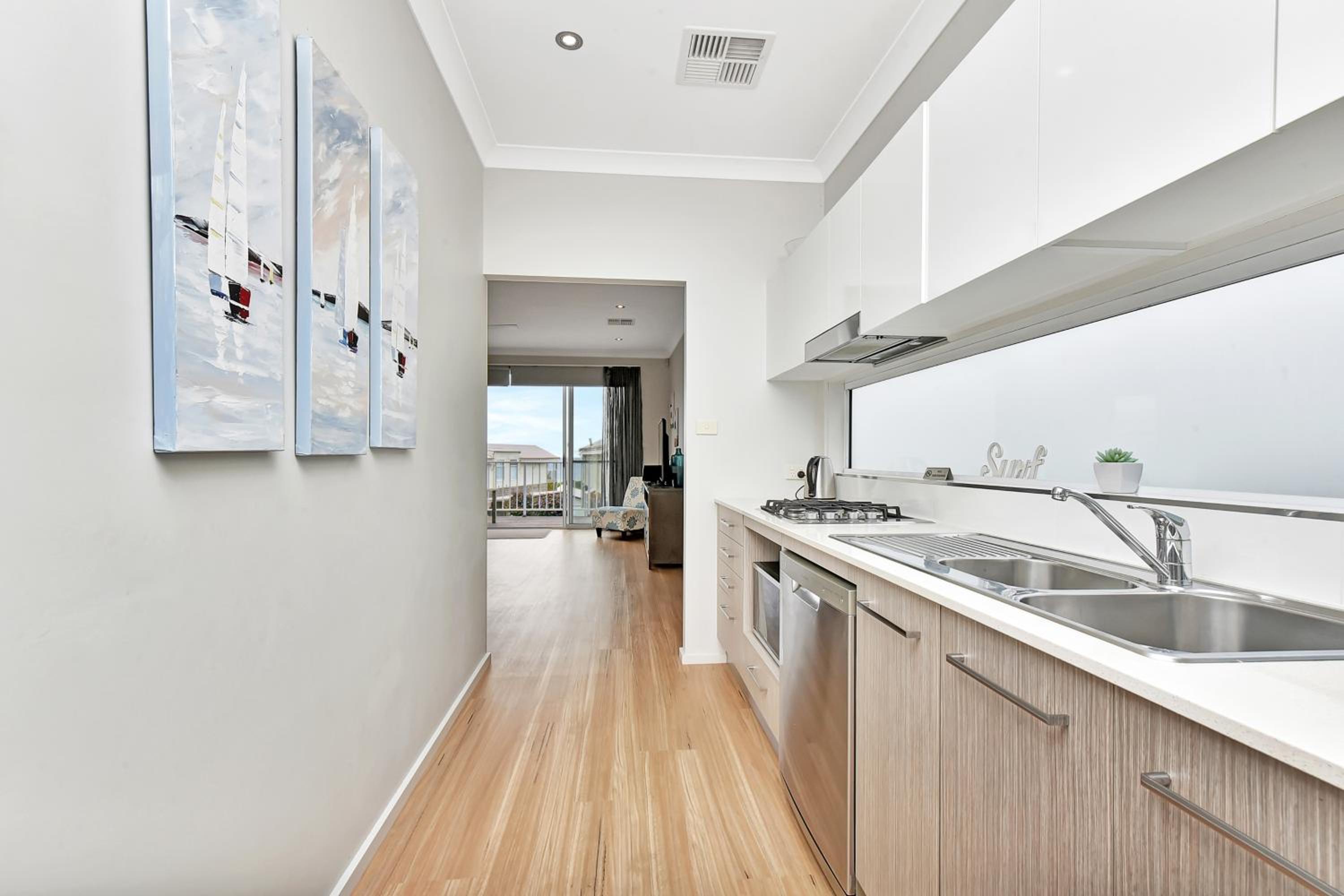 Caves Beach Villa Bombora