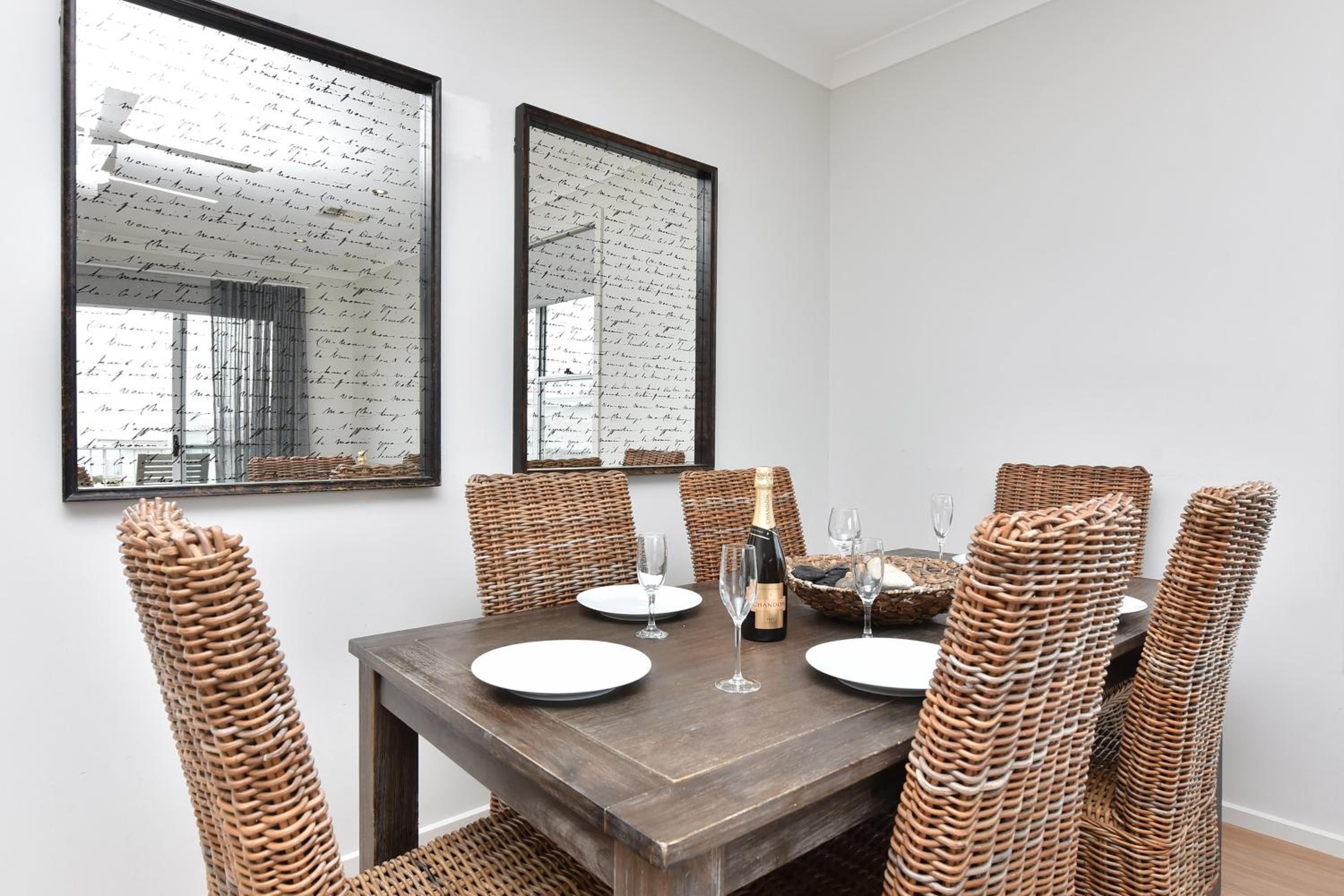 Caves Beach Villa Bombora