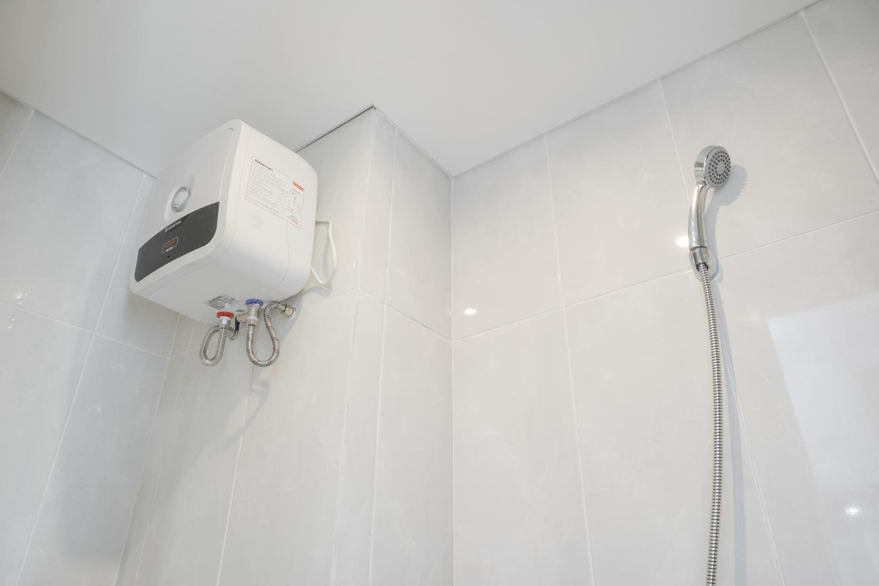 Cozy and Simply Studio at Serpong Garden Apartment By Travelio view 3