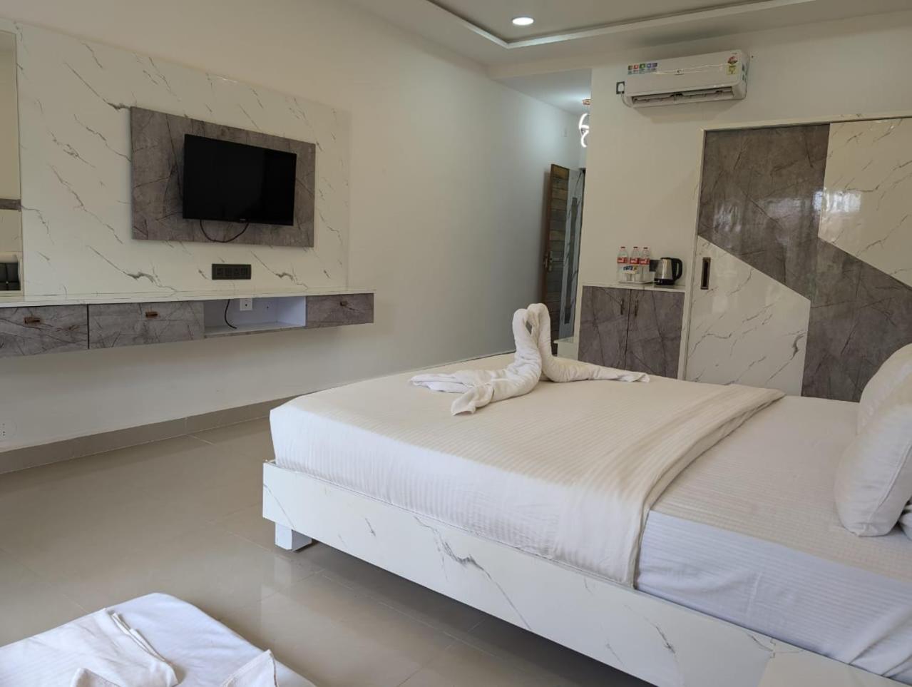 Shaan Coco Palms Beach Resort