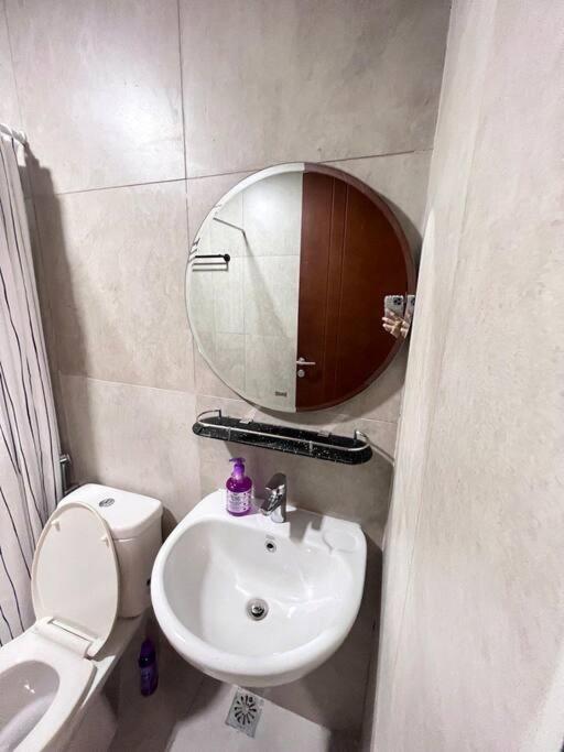 2 Bedroom Pollux Batam City Central - Free WIFI Netflix view 2