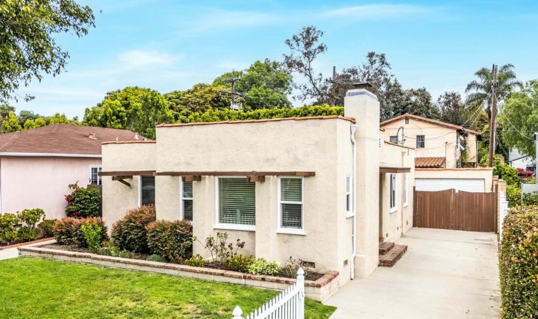 Coastal Comfort Homestay in West Los Angeles
