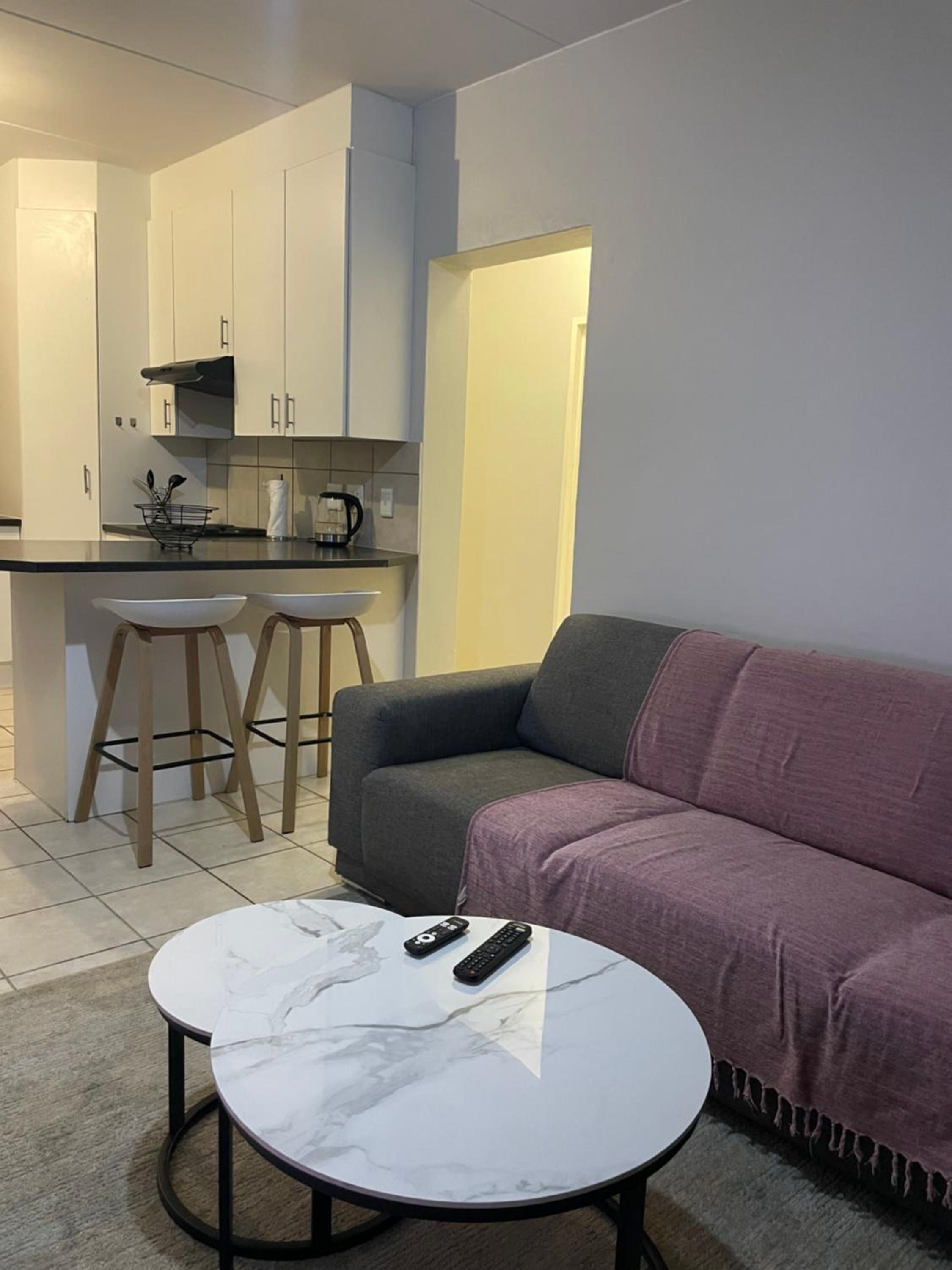 Hotel Cozy & Private 2-bedroom Groundfloor Apartment