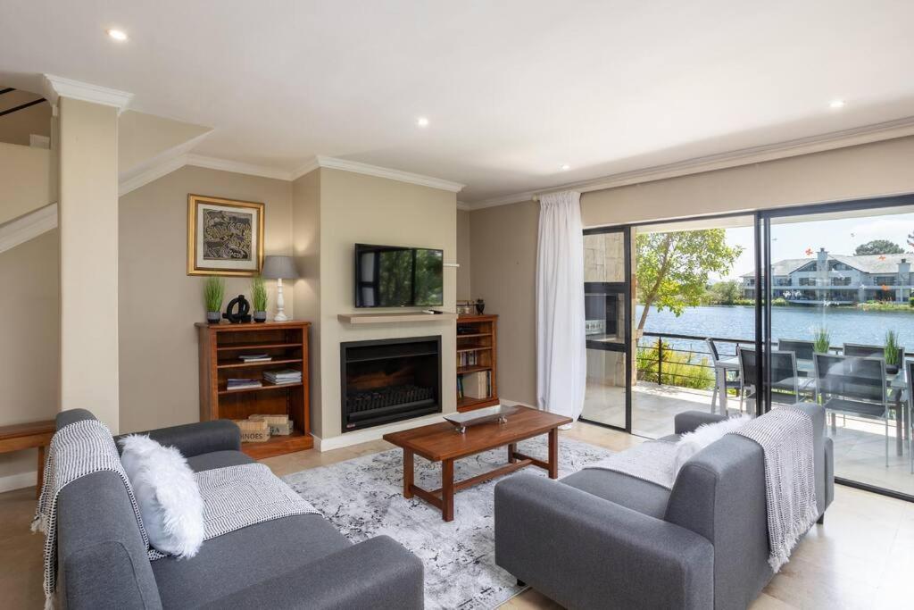 Luxury Lodge 4F Pearl Valley Golf Estate view 5