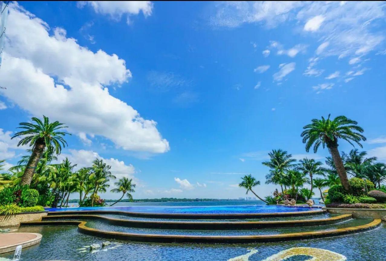 SeaView Danga Bay Gateway Relax with Fee Parking for 8-10 Guest
