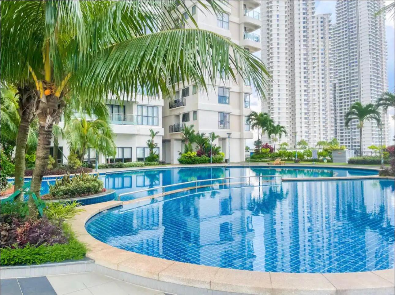 SeaView Danga Bay Gateway Relax with Fee Parking for 8-10 Guest