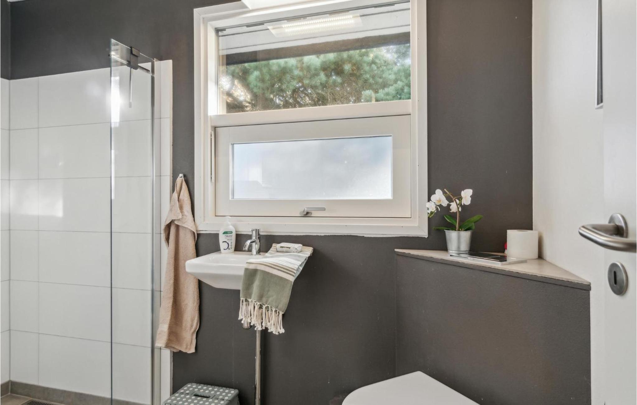 Beautiful Home In Samsø With Kitchen