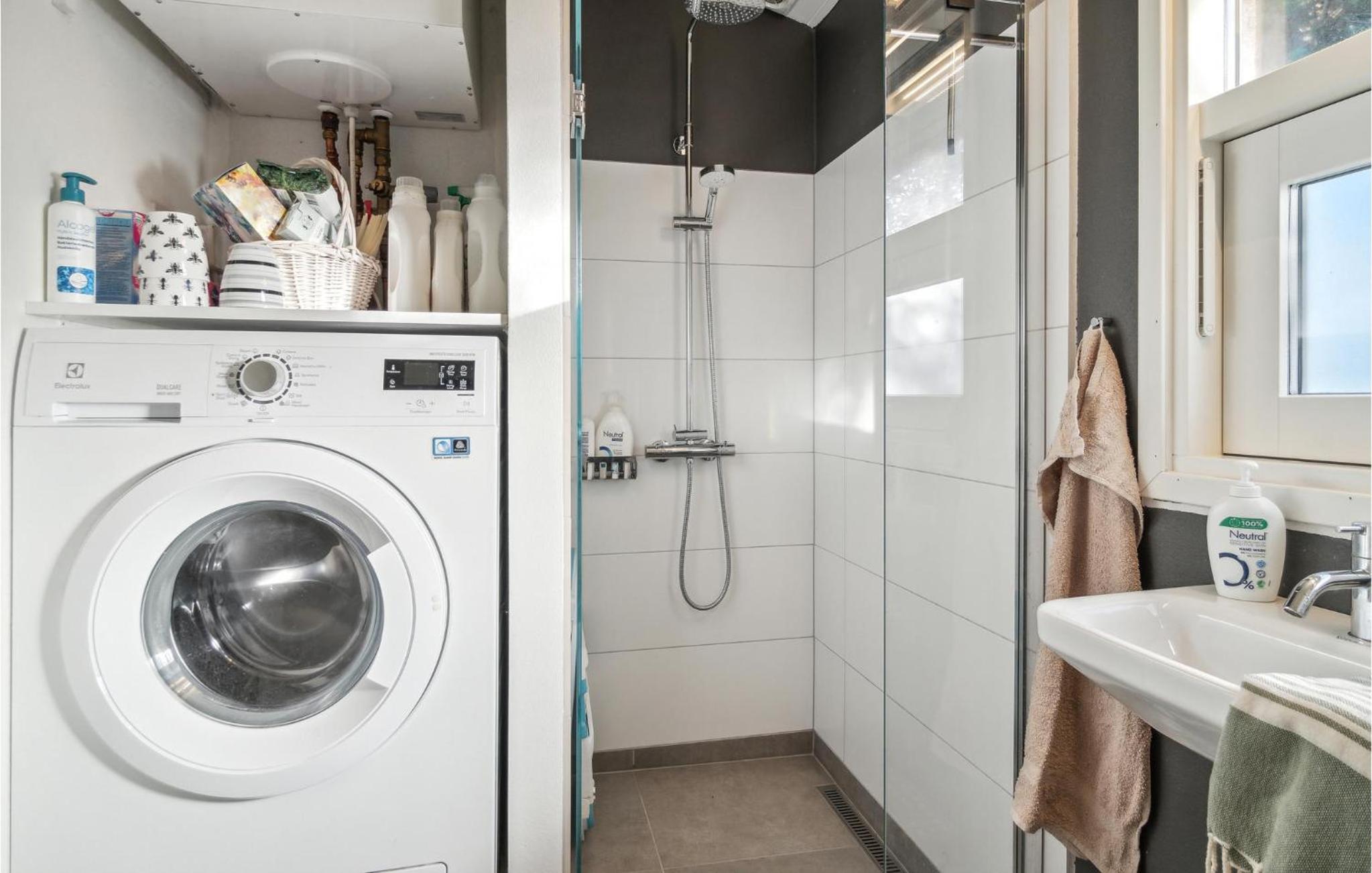 Beautiful Home In Samsø With Kitchen