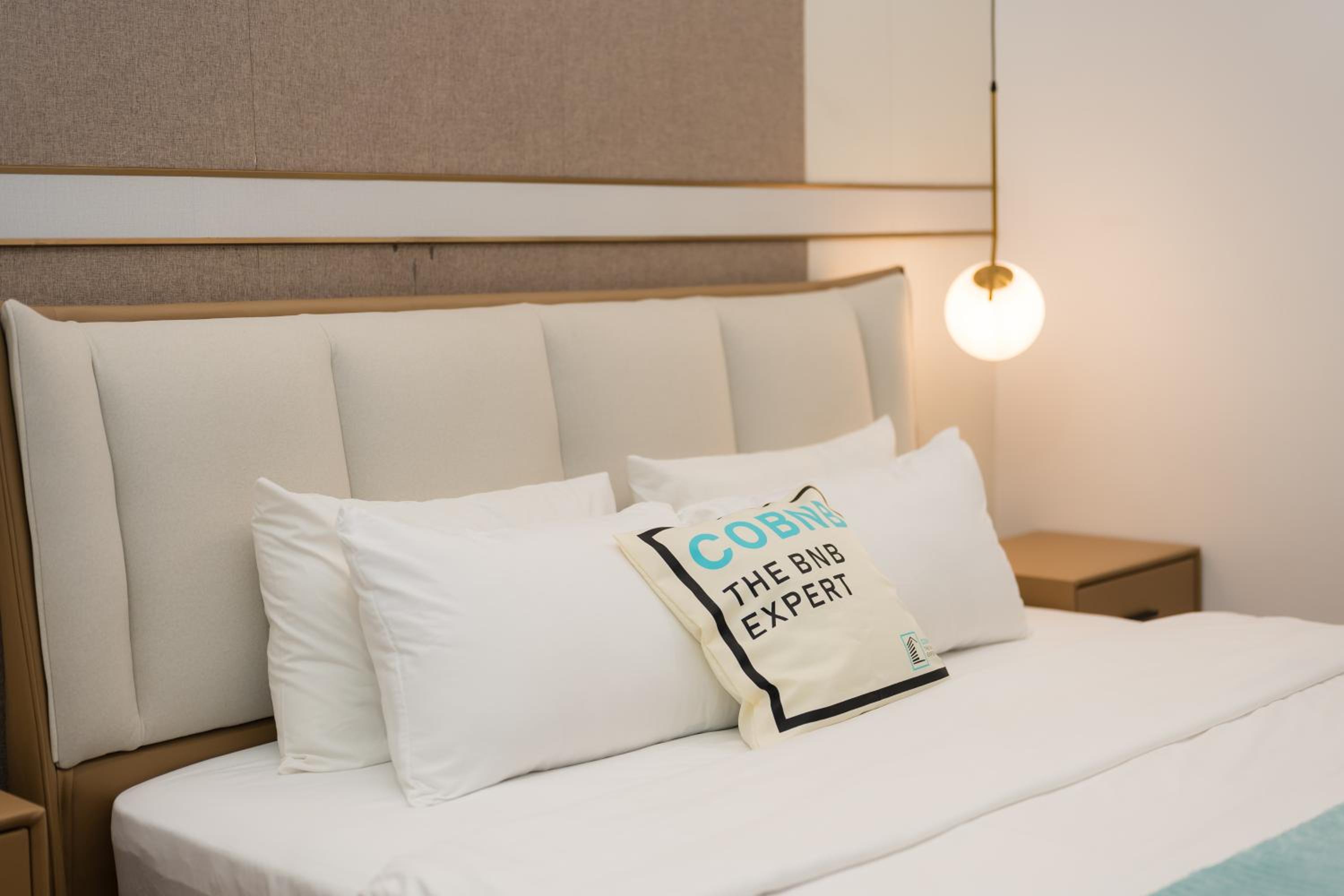 Royce Residence KLCC, Kuala Lumpur City Center, COBNB