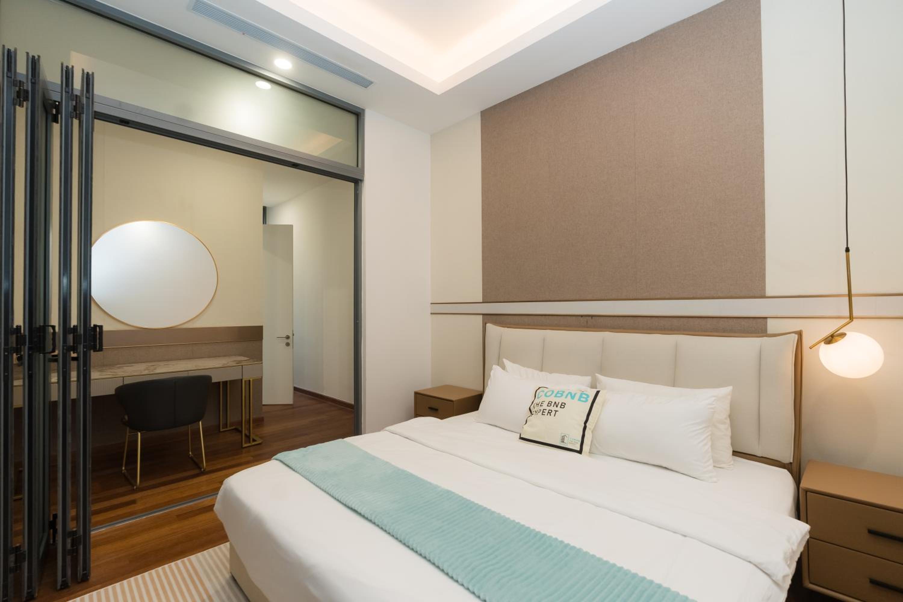 Royce Residence KLCC, Kuala Lumpur City Center, COBNB