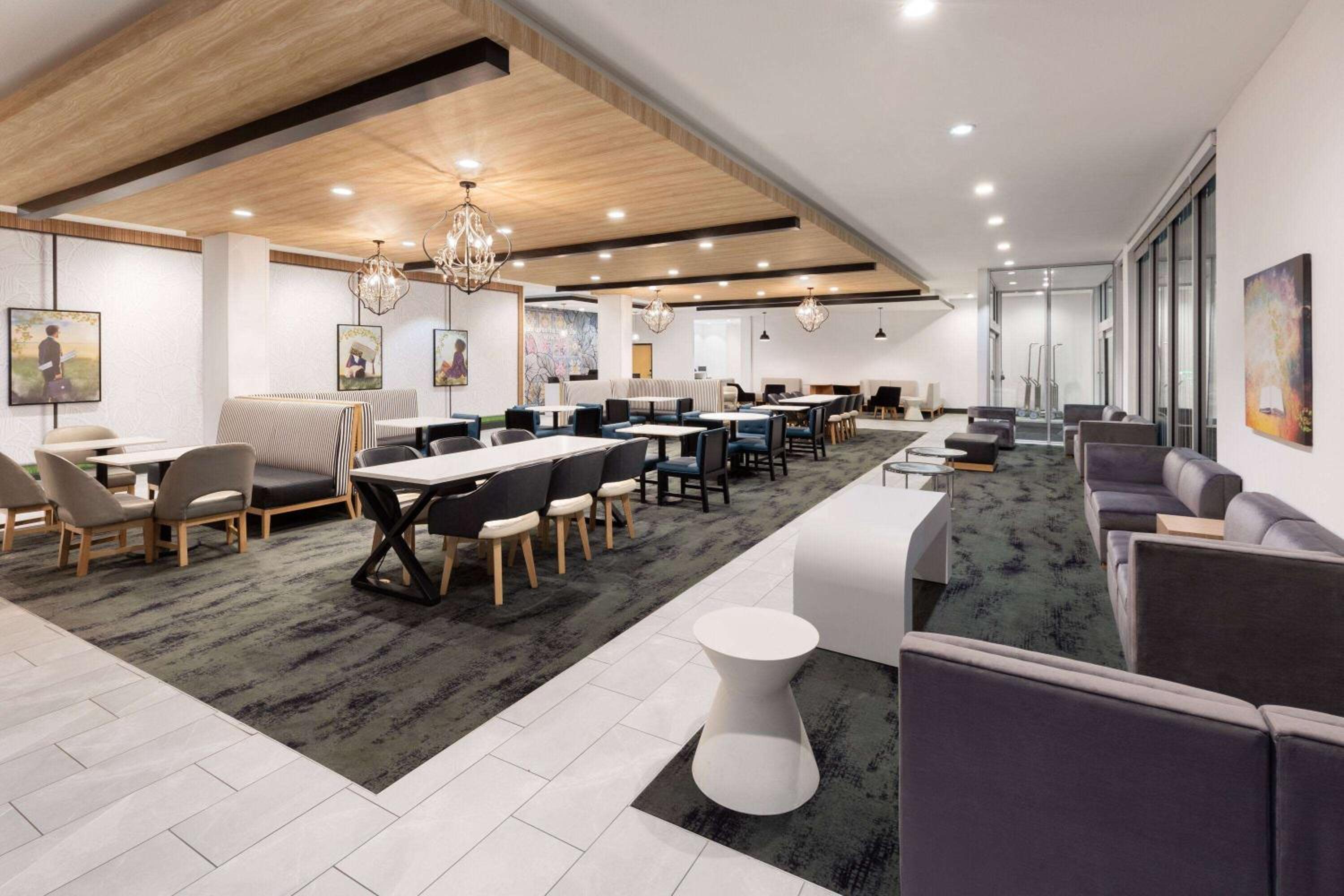 La Quinta Inn & Suites by Wyndham Austin Parmer Tech Ridge 2
