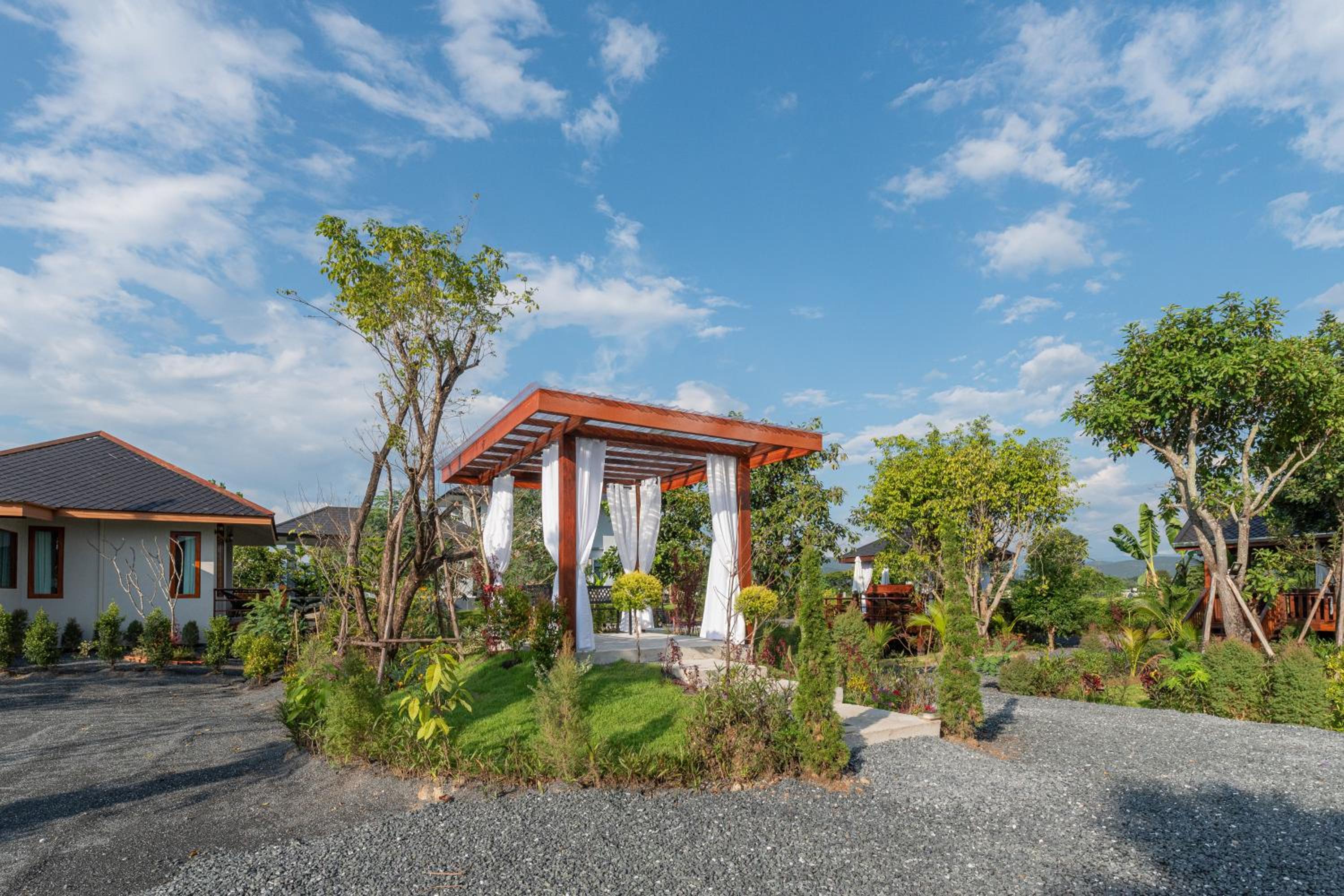 The garden pool villa resort at Doi Saket
