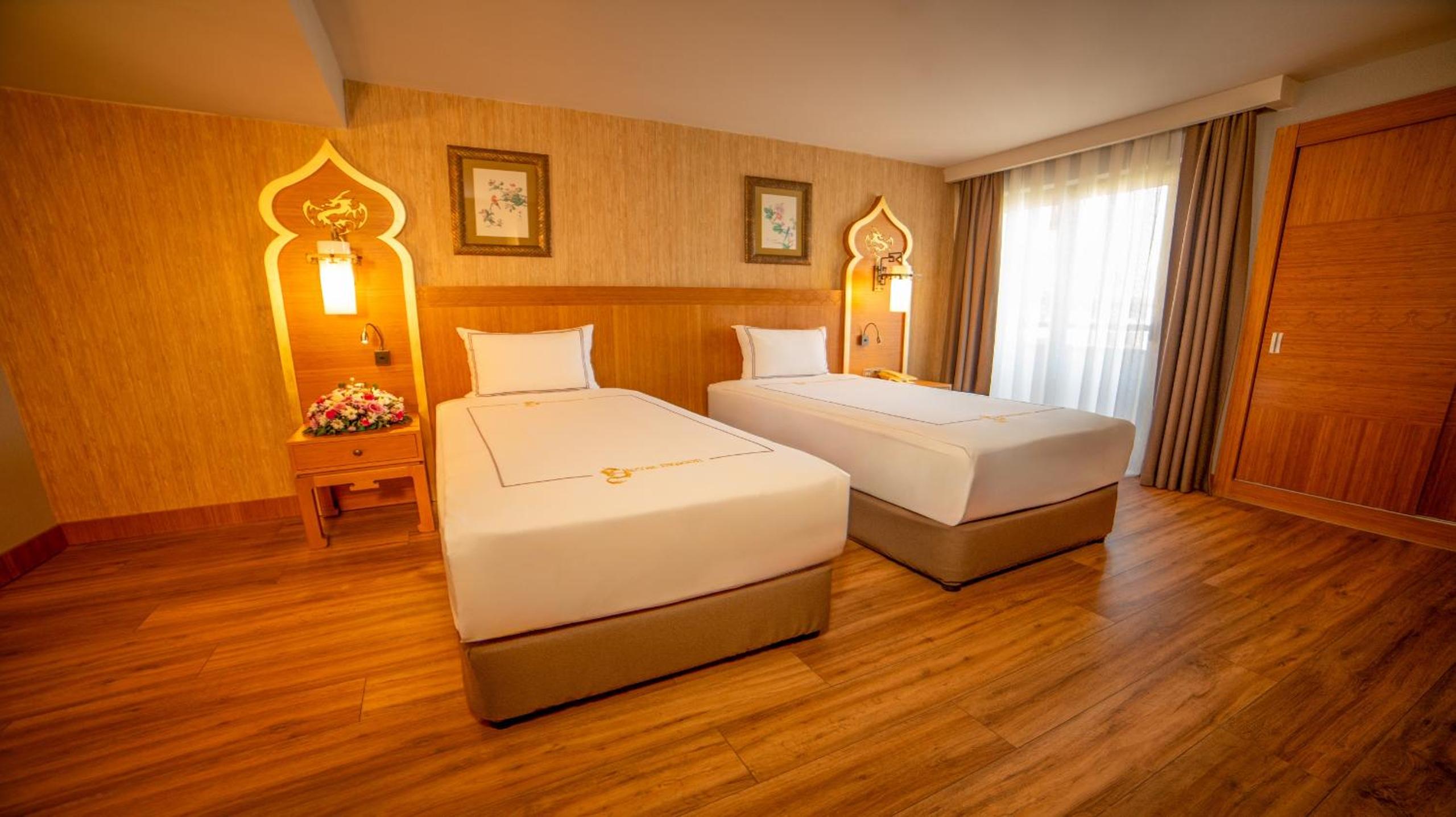 Royal Dragon Hotel