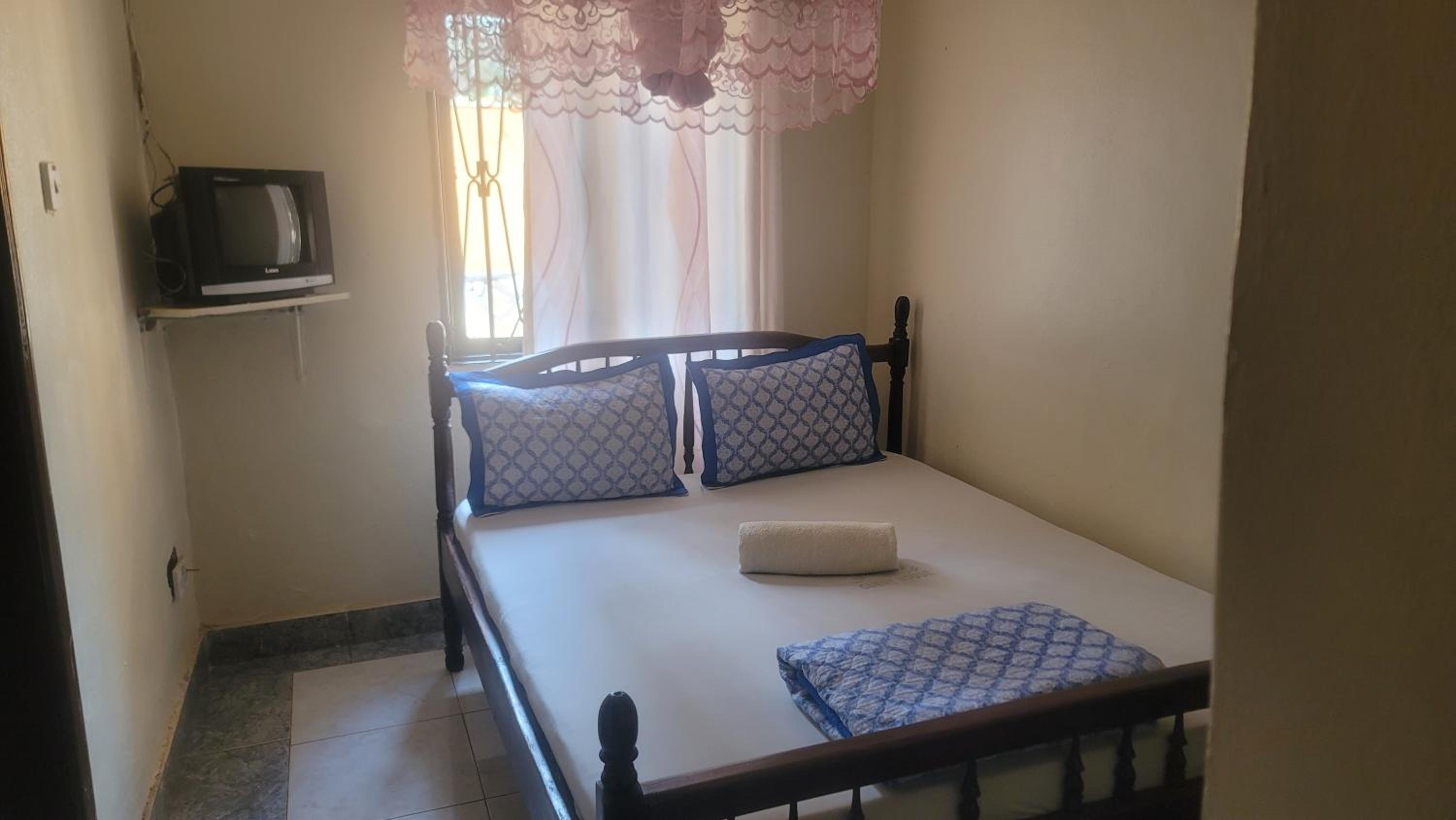 Mariott Inn, Bweyogerere view 5
