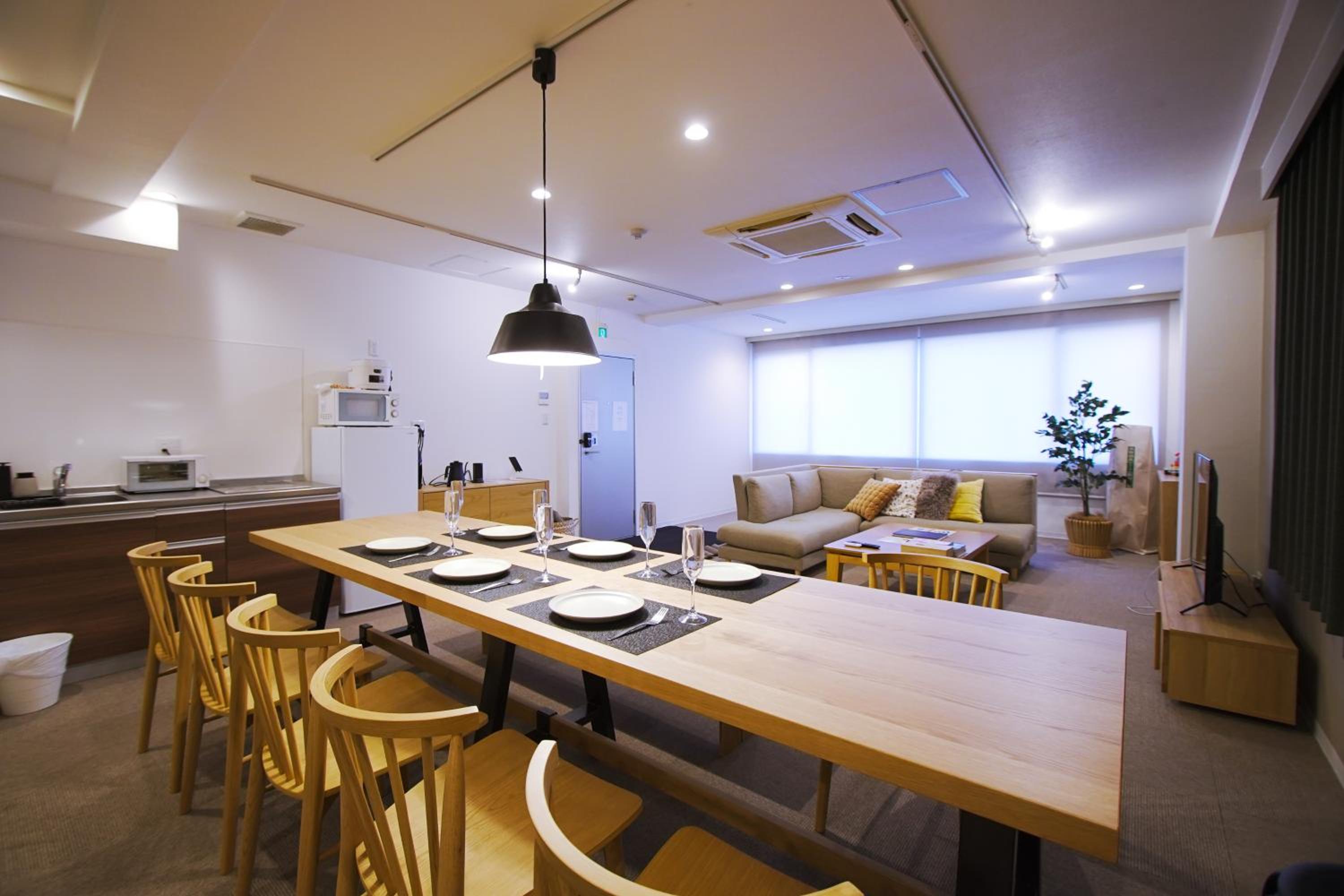 INOVE VILLA OSAKA -118 sqm , 2 Bedrooms , 7 Double Beds , Max 14 ppl- Great Access to USJ & Namba