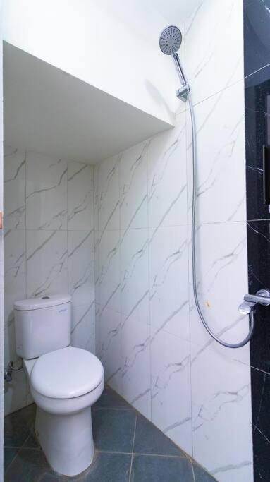 Villa Syariah Zamora B7 with Private Pool and Karaoke view 2