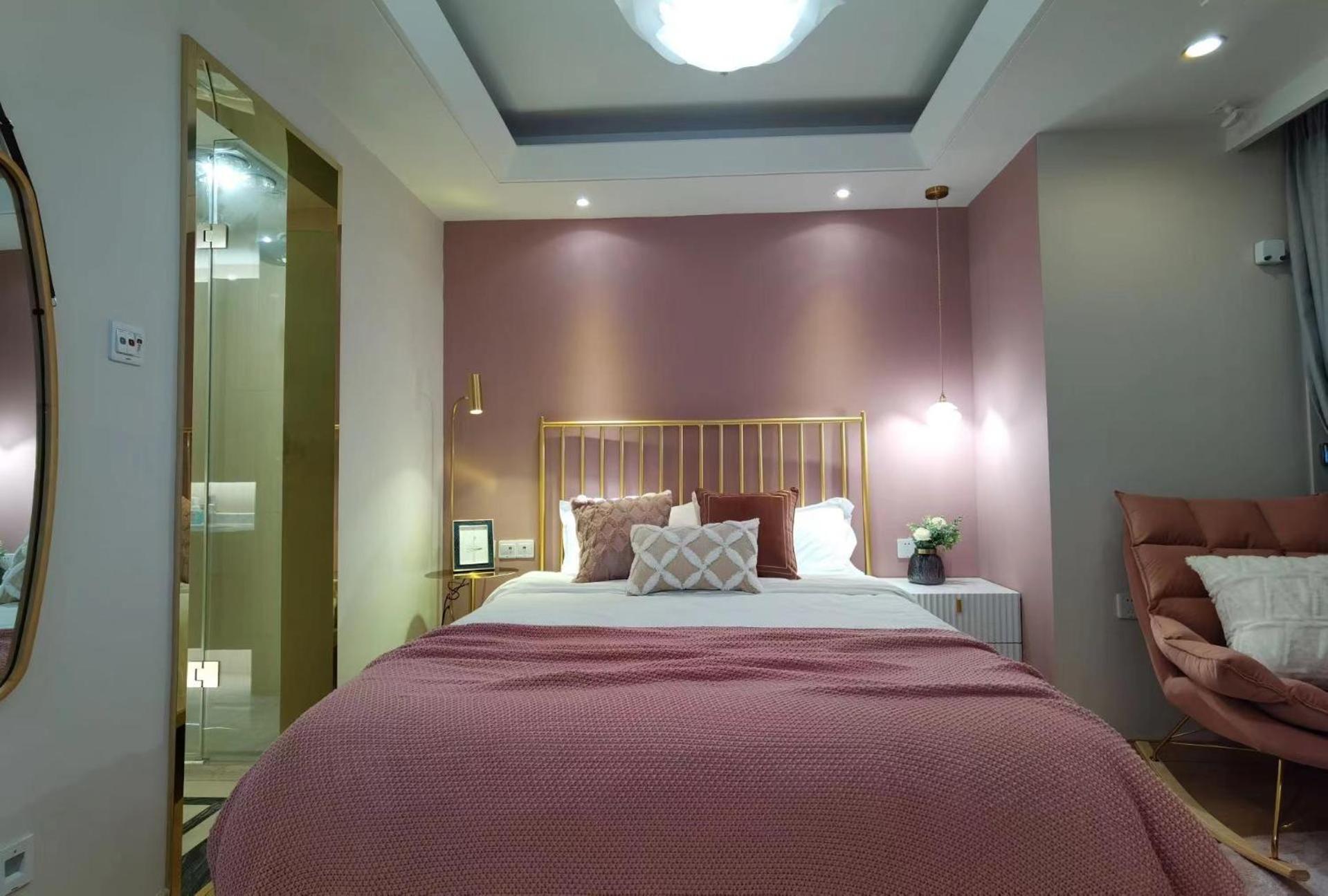 Shanghai Lerongju Boutique Apartment Metro Line 8 20meter