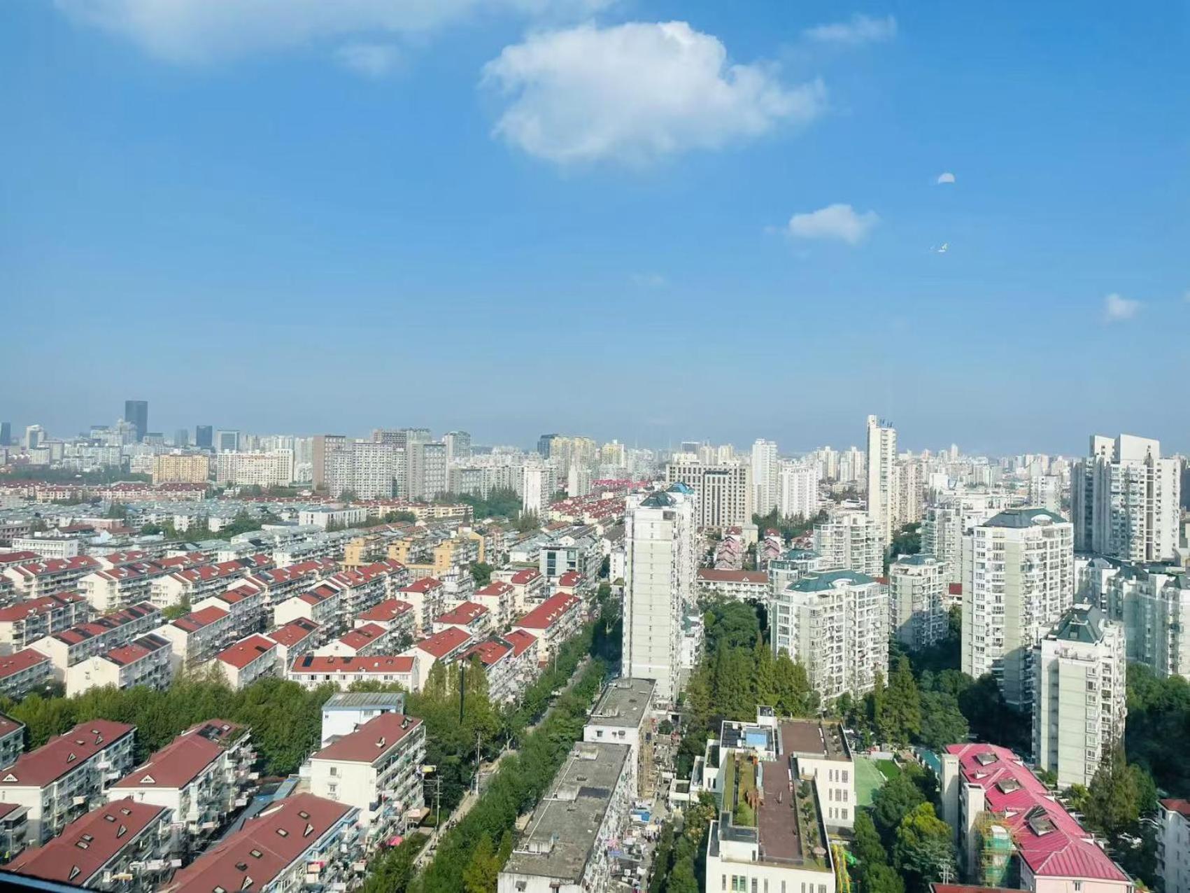 Shanghai Lerongju Boutique Apartment Metro Line 8 20meter