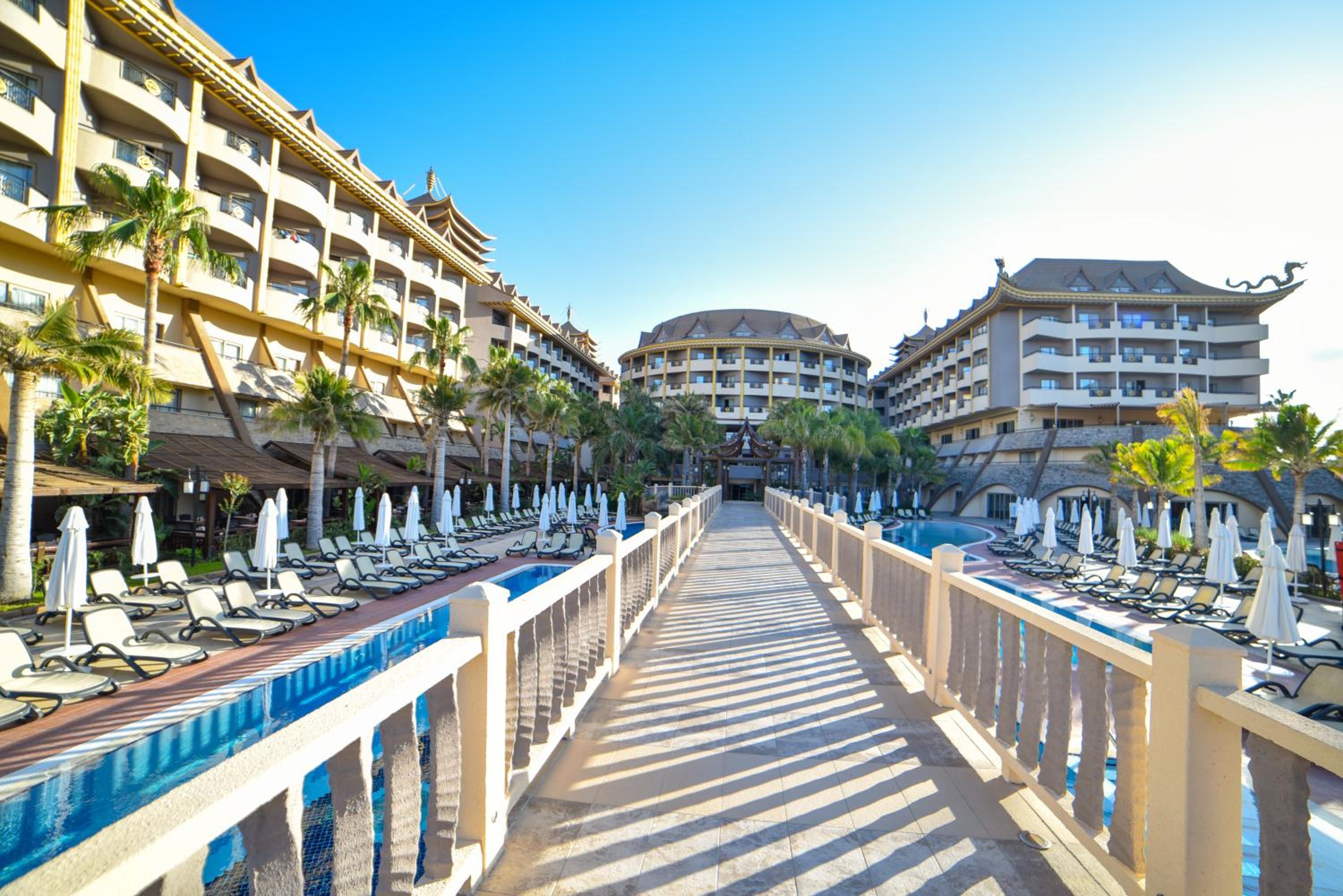 Royal Dragon Hotel