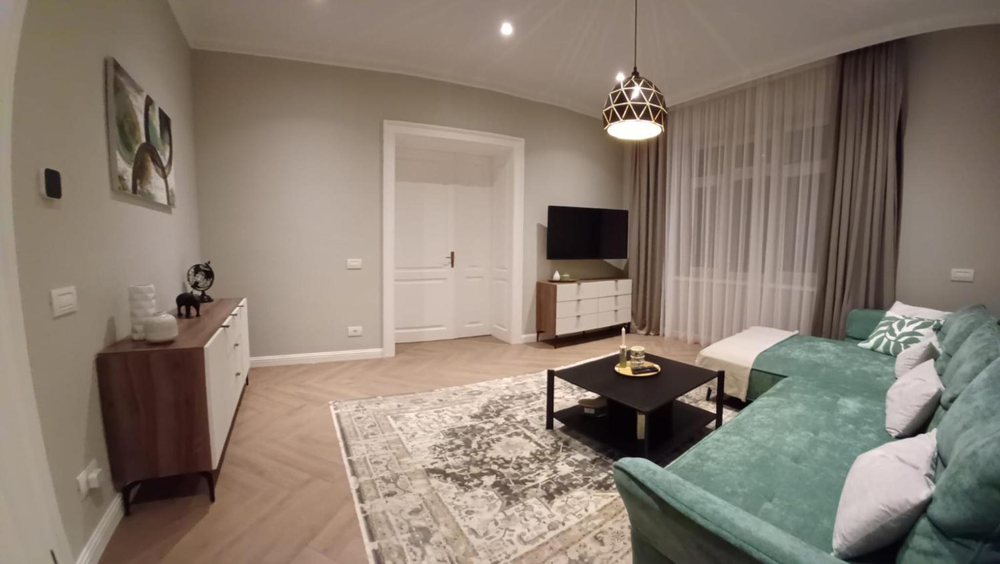 Apartment4U Tribunei
