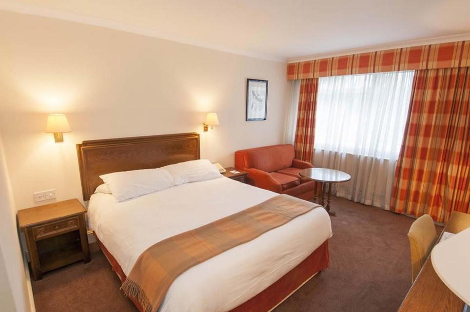Stevenage Vacations - Roebuck Inn - Property Image 5