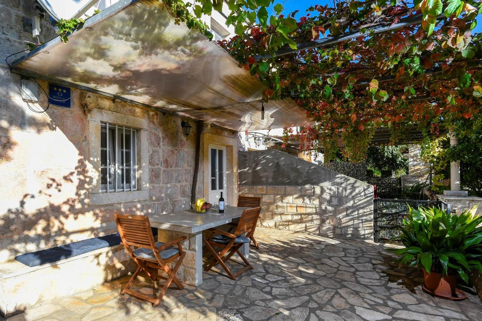 Holiday Home Stone Oasis