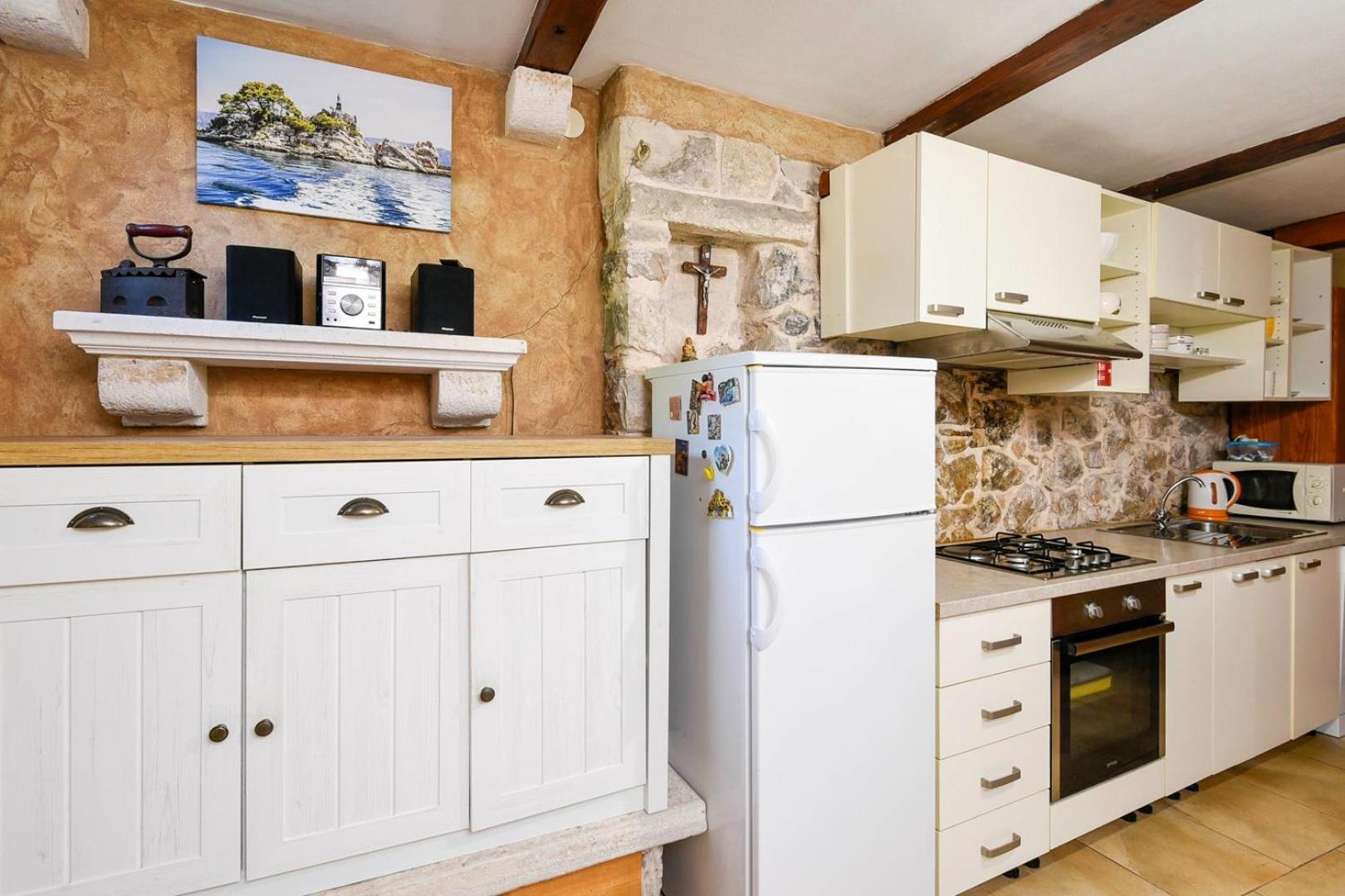 Holiday Home Stone Oasis