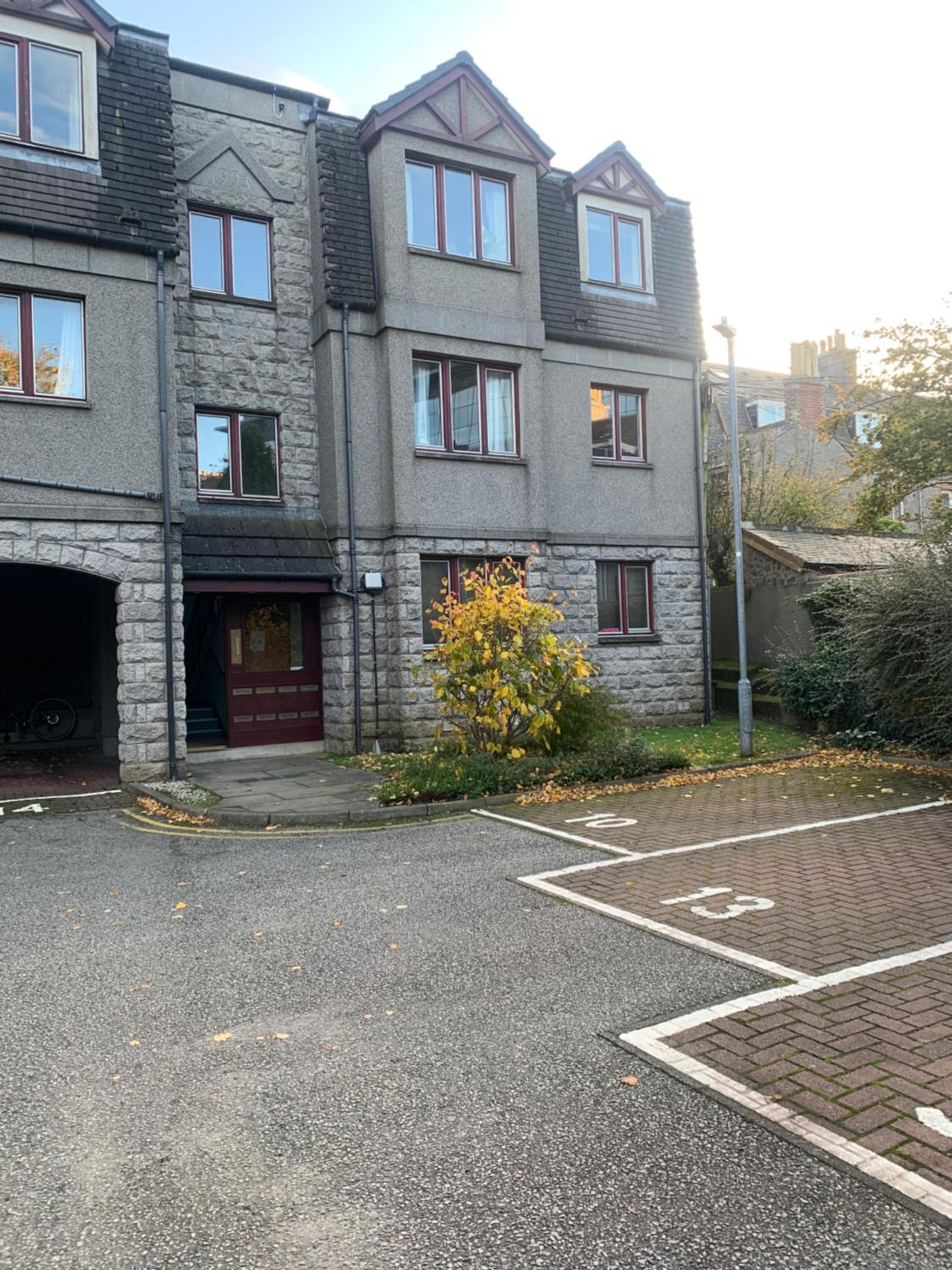2 bed city centre home Holburn space view 4