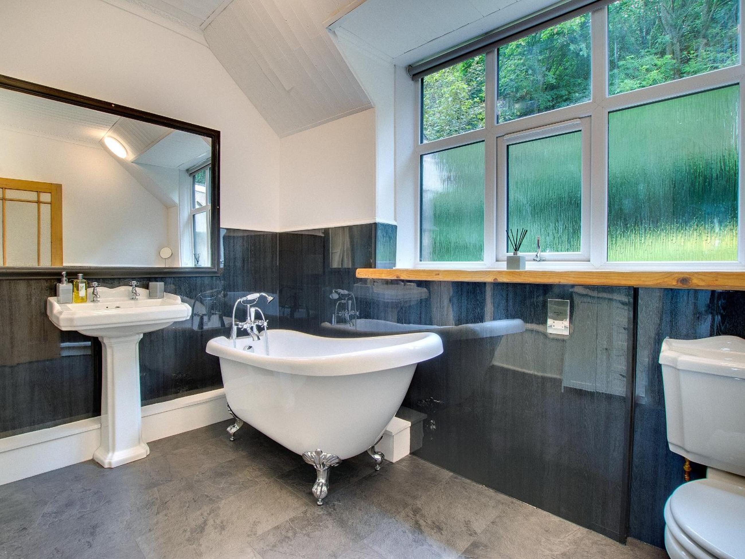 Heron House view 5
