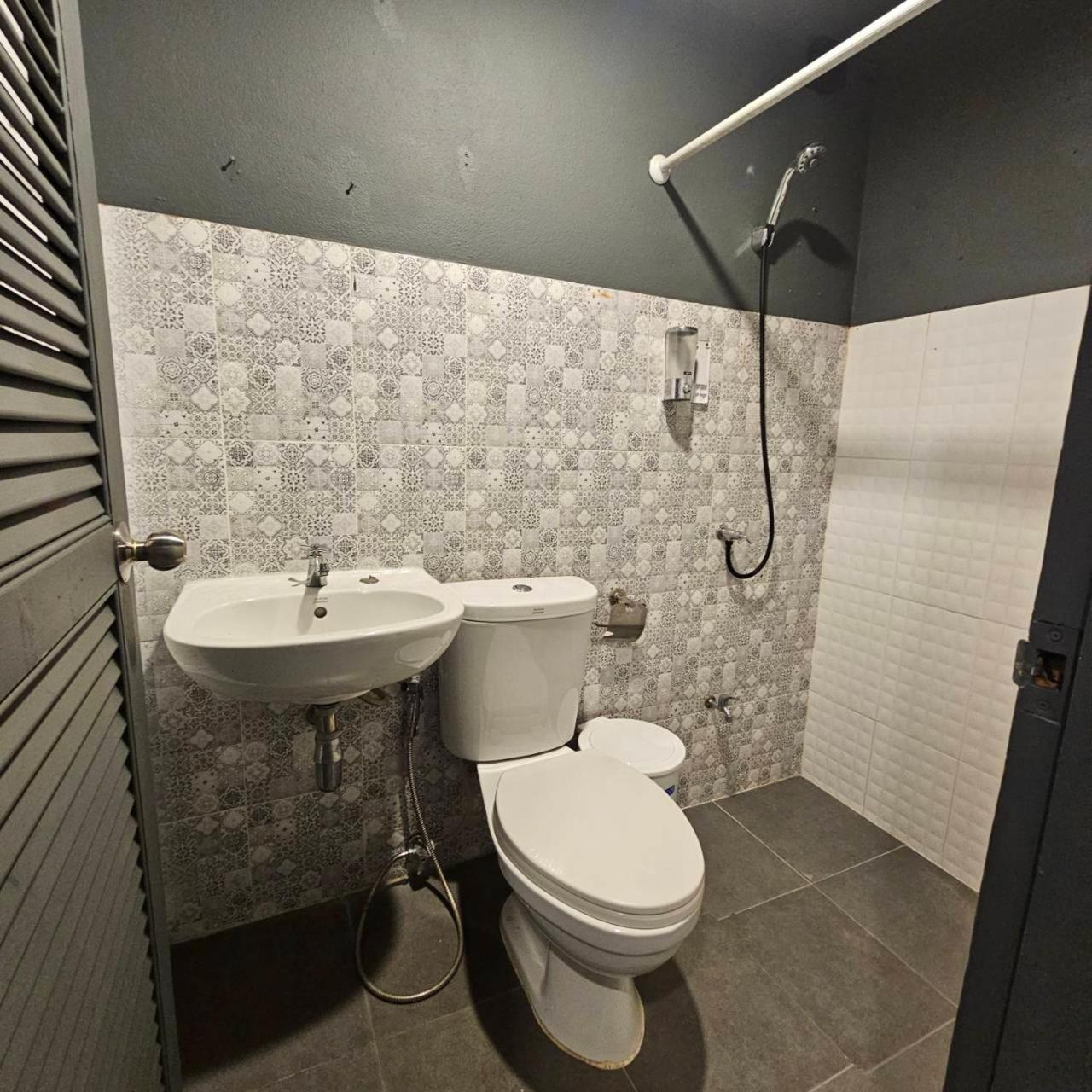 COOPER Guest House