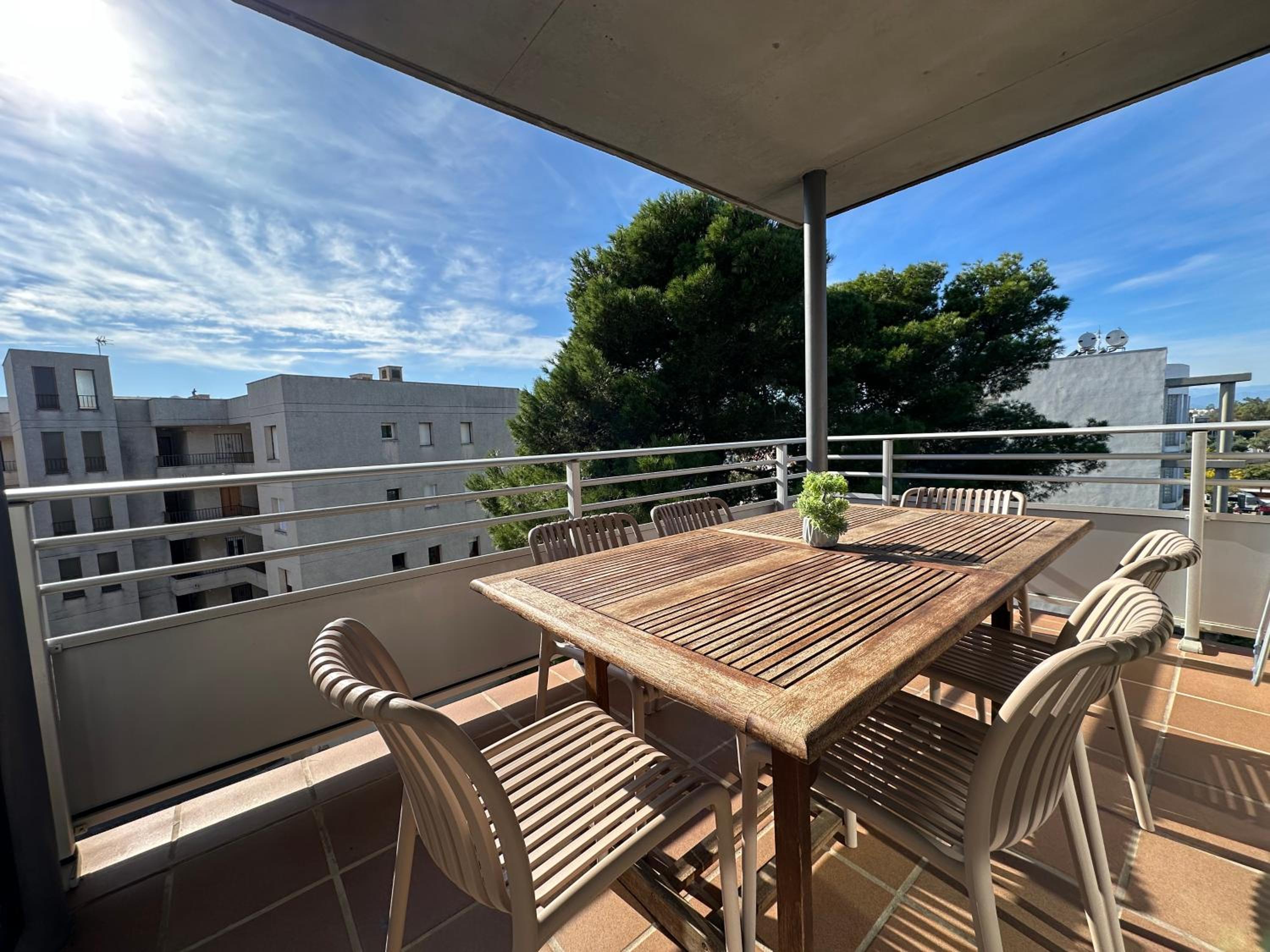 Agi Torre Quimeta Apartments