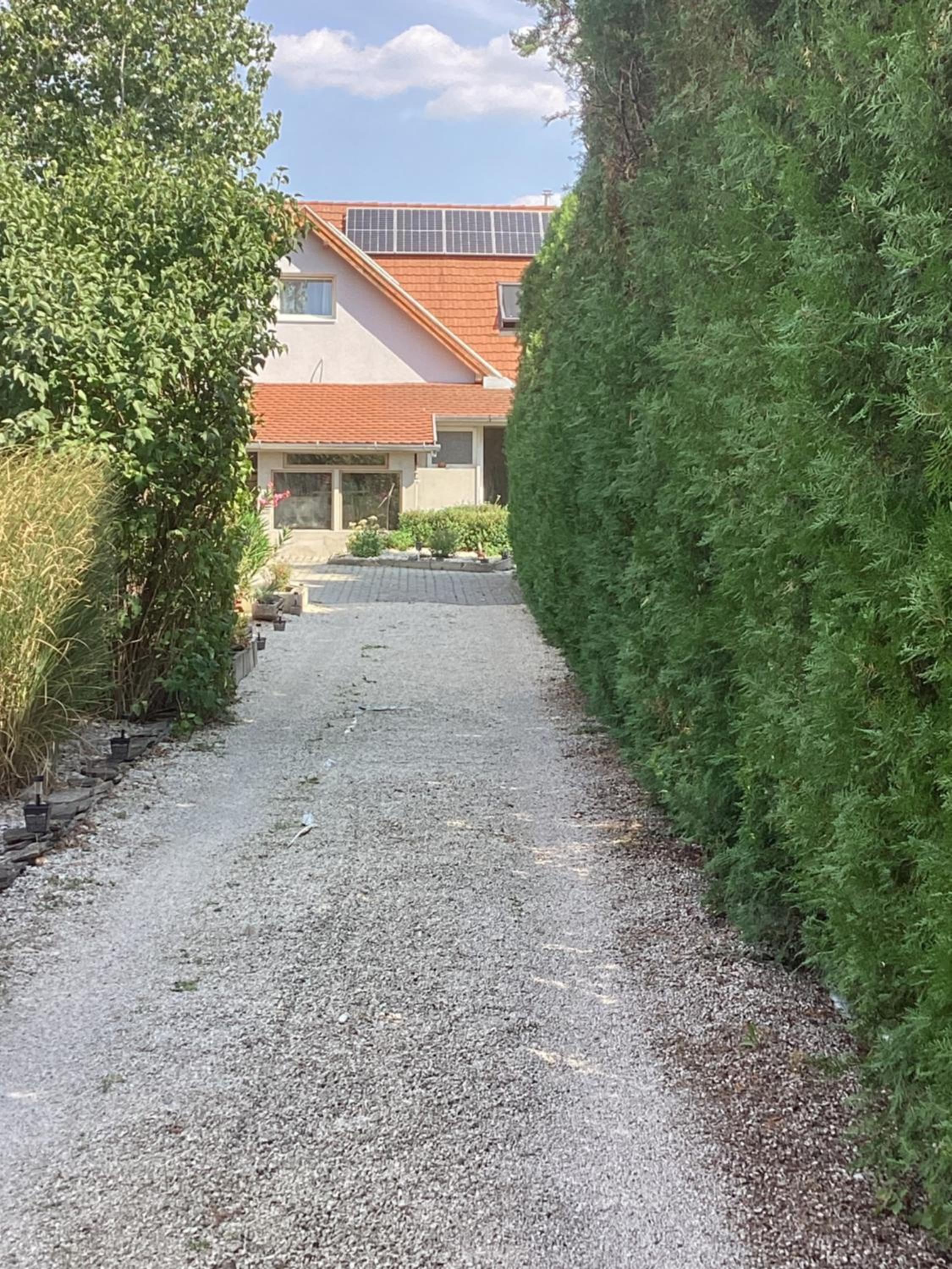 Relax Apartman-Sümeg