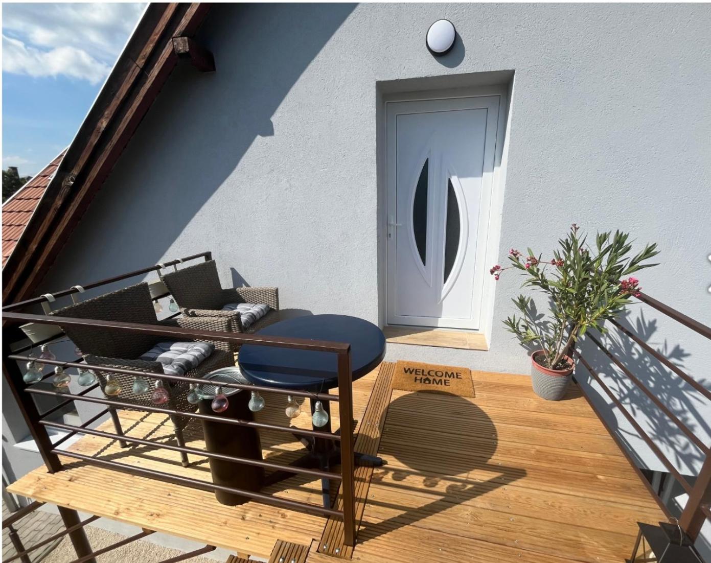 Relax Apartman-Sümeg