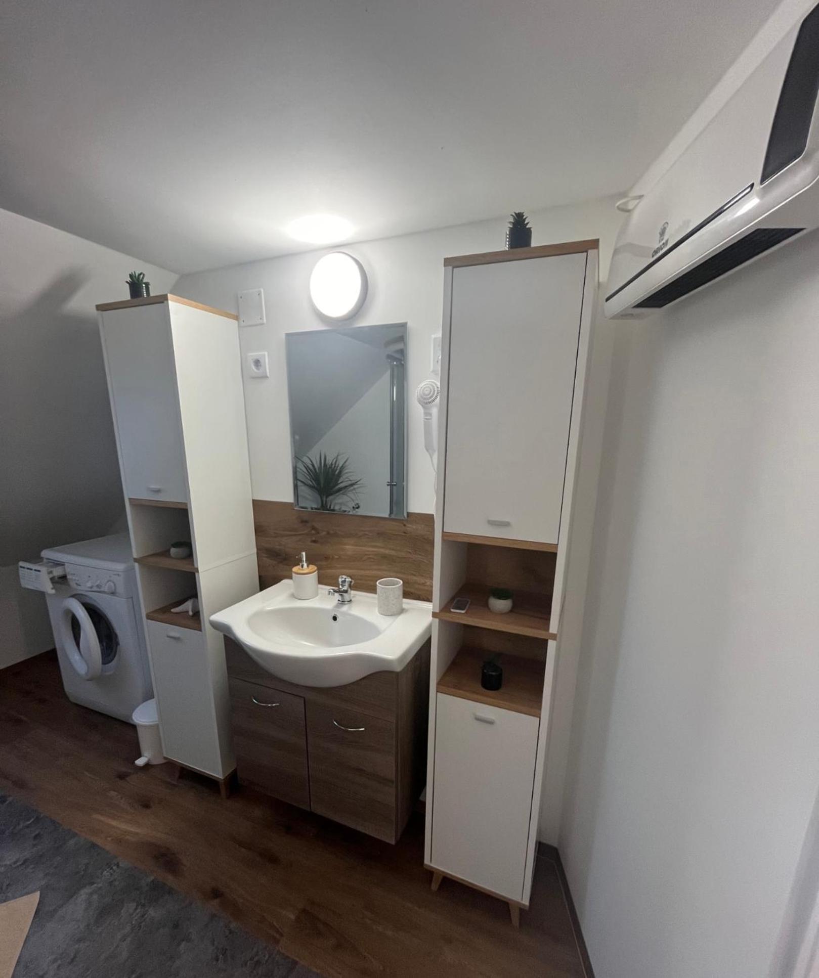 Relax Apartman-Sümeg