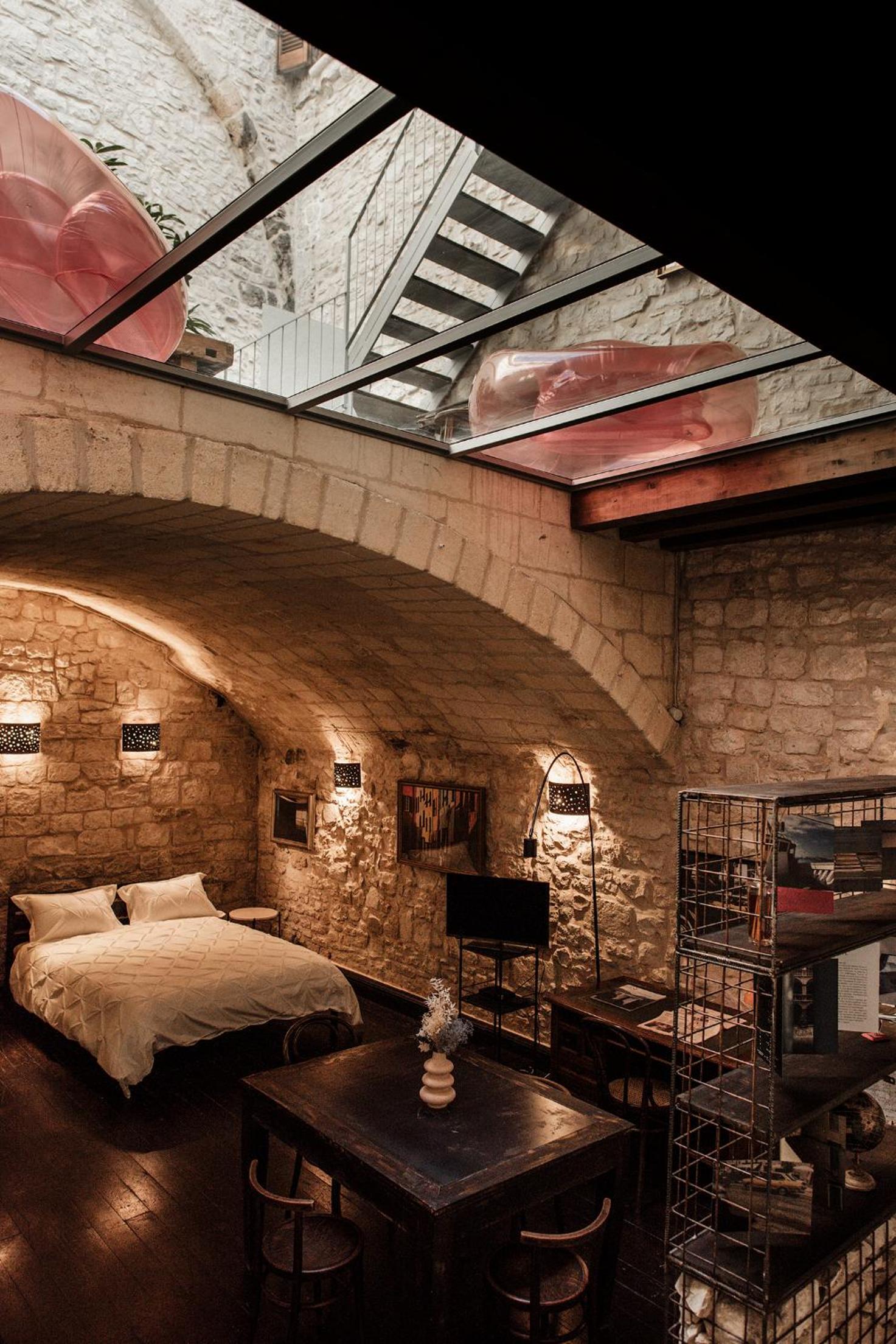 hotel room