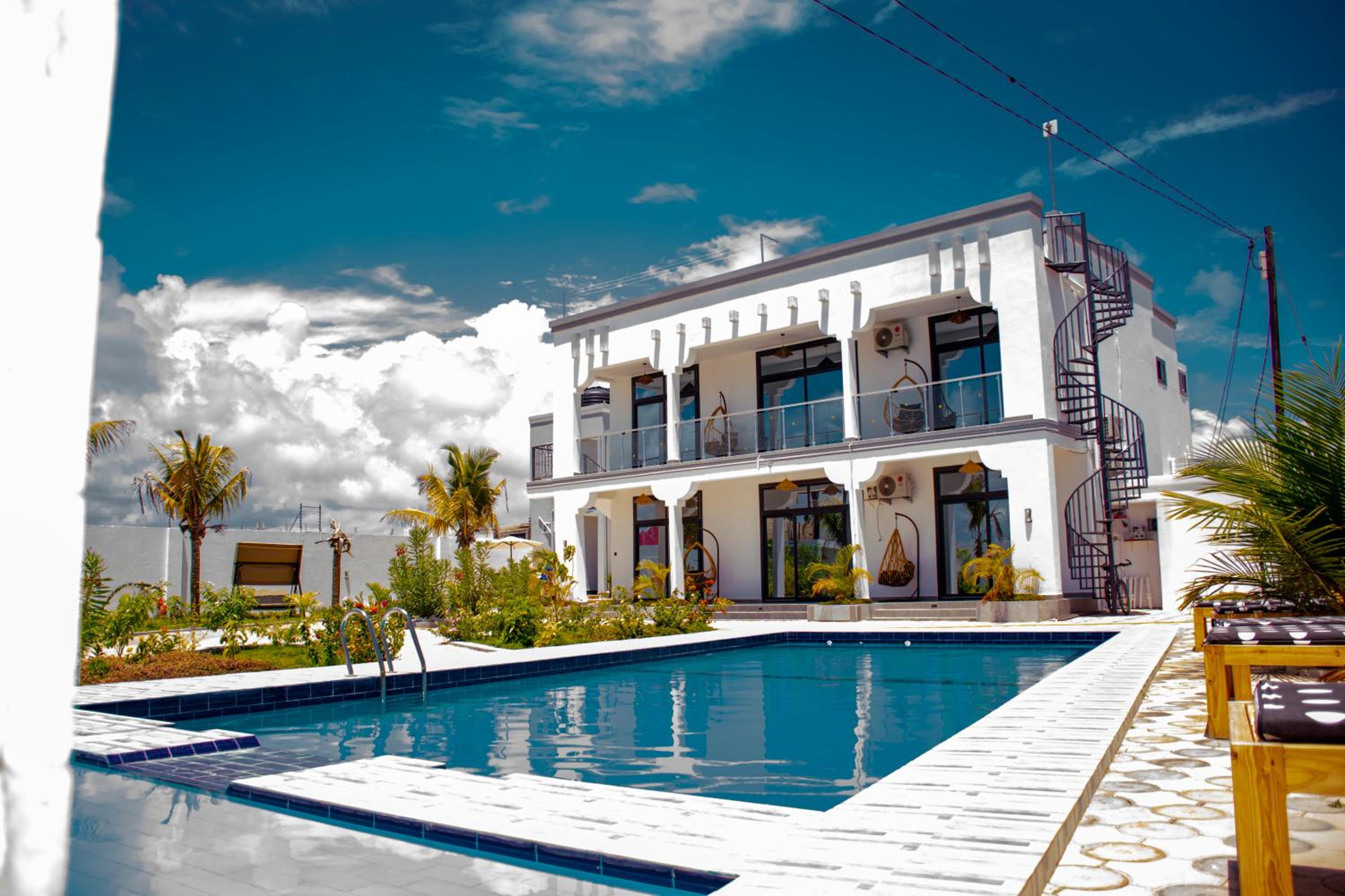 Coral Cove Apartments