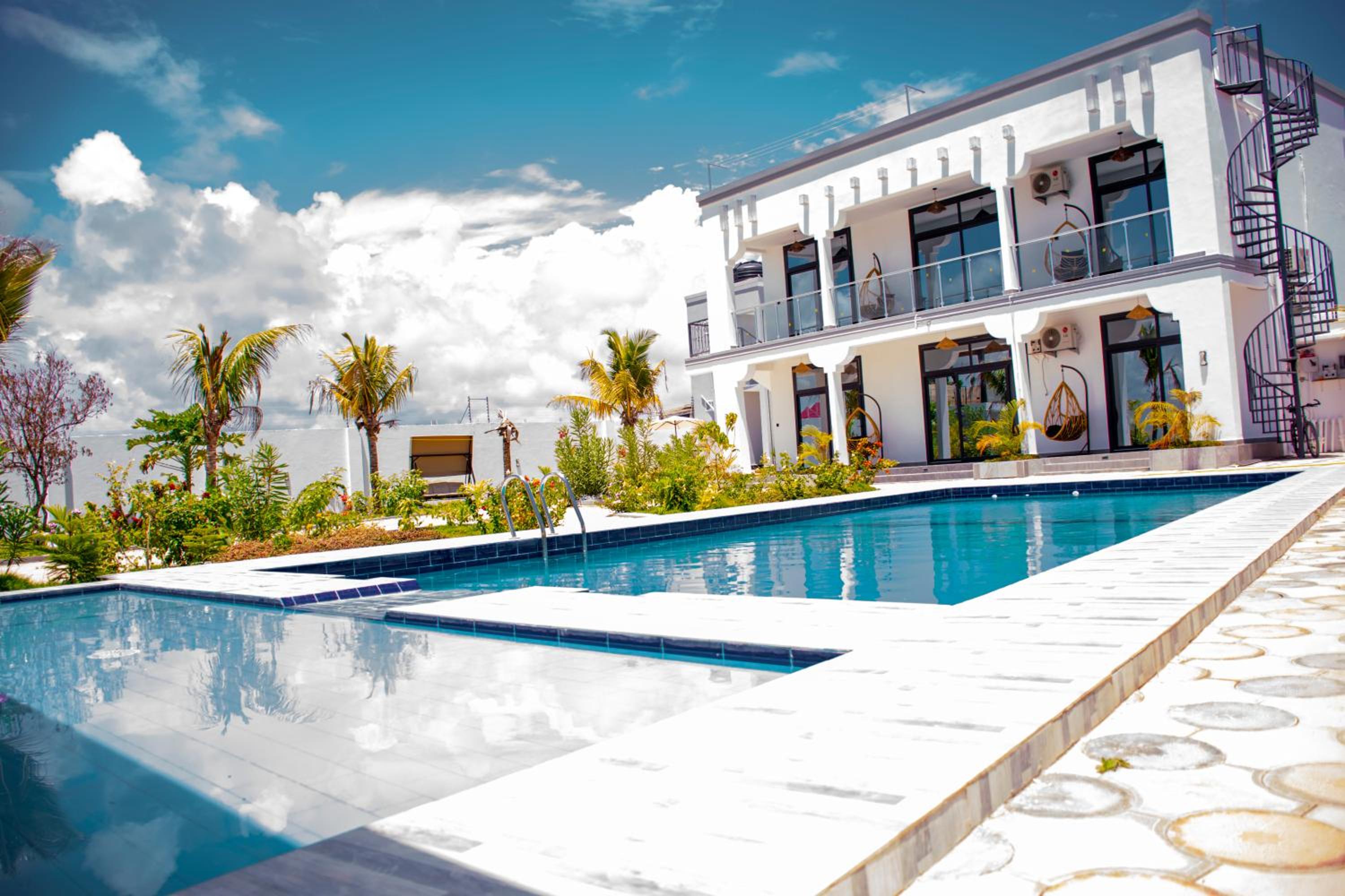 Coral Cove Apartments