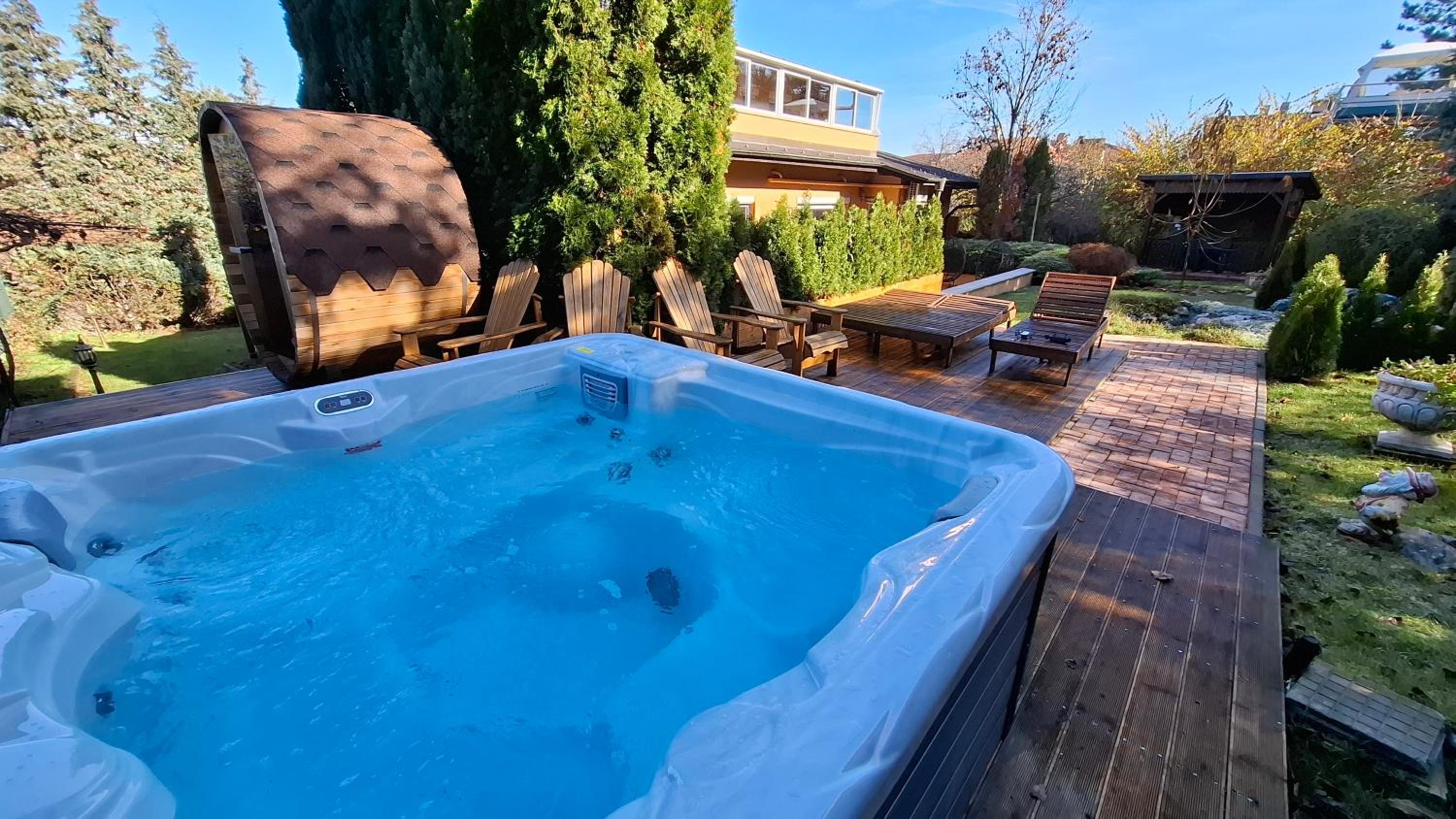 Villa Boyana City & Relax with Hot Jacuzzi and Sauna by BookVillaBG