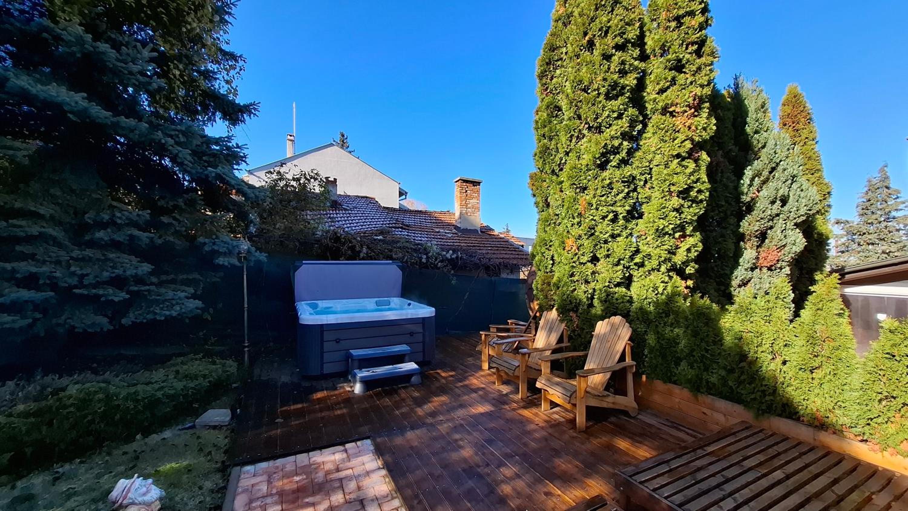 Villa Boyana City & Relax with Hot Jacuzzi and Sauna by BookVillaBG
