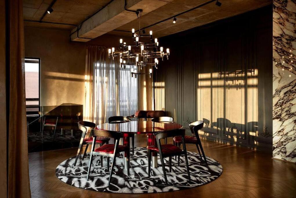 meeting & event spaces