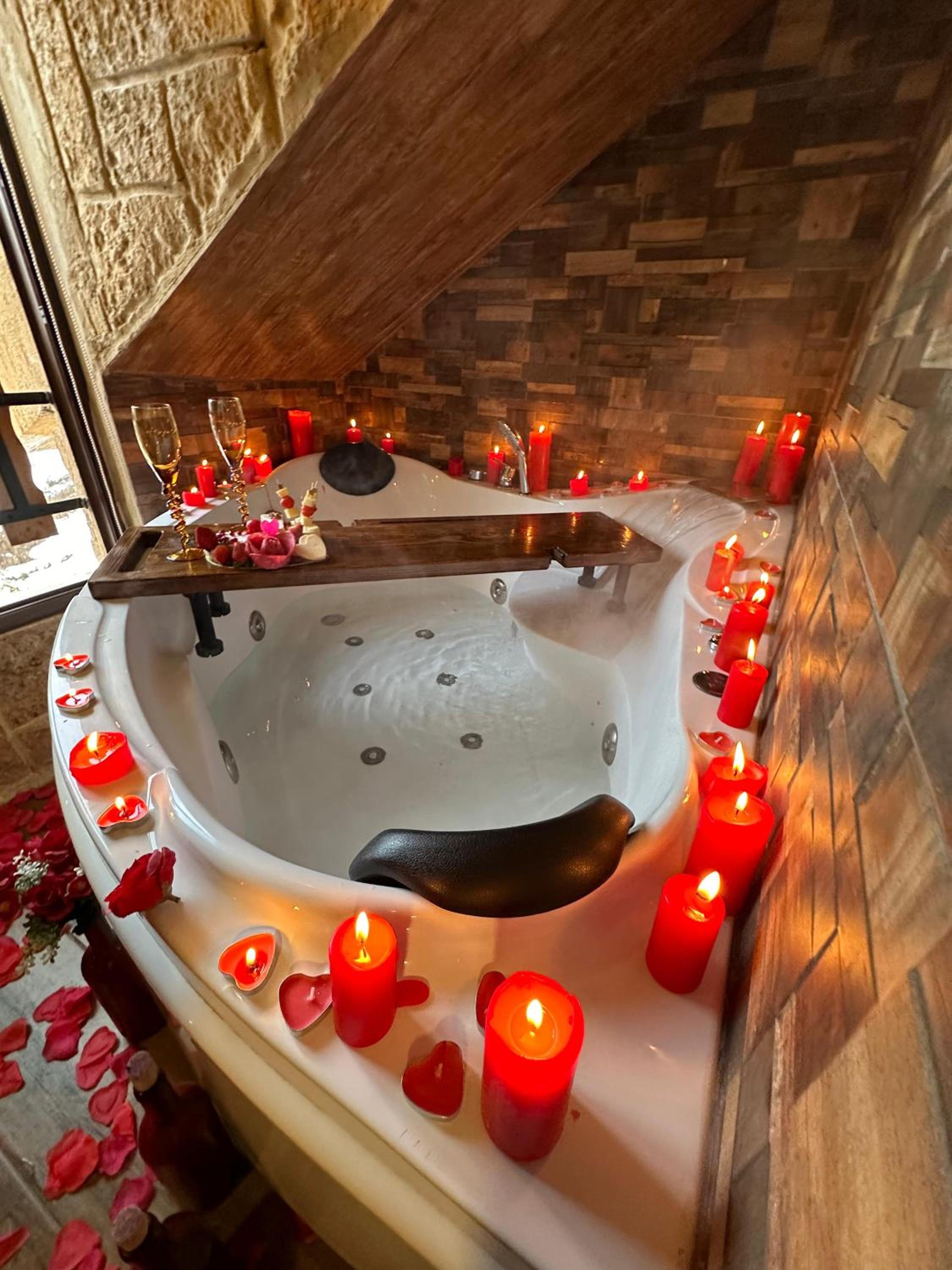 Rokwood faraya