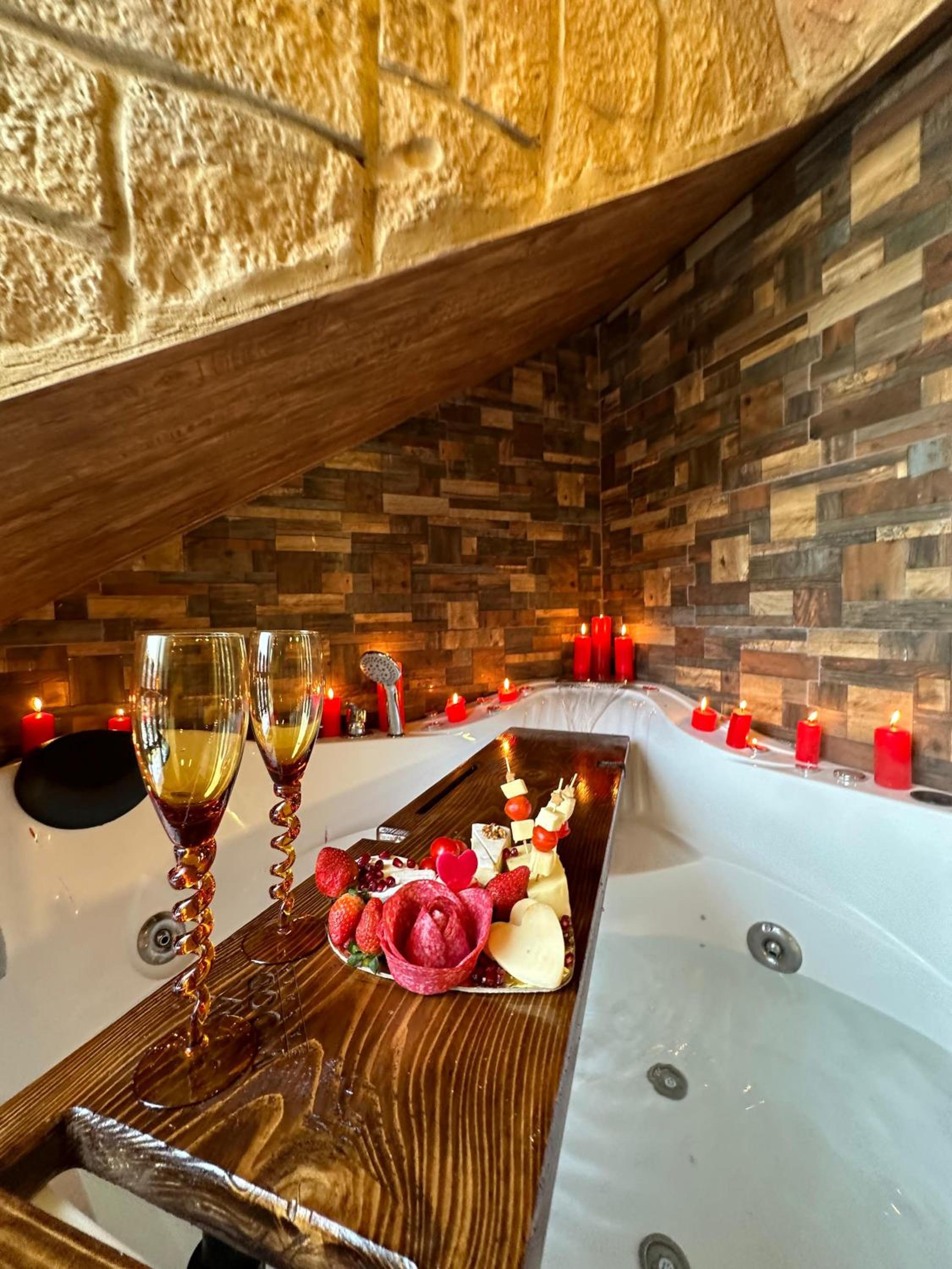 Rokwood faraya