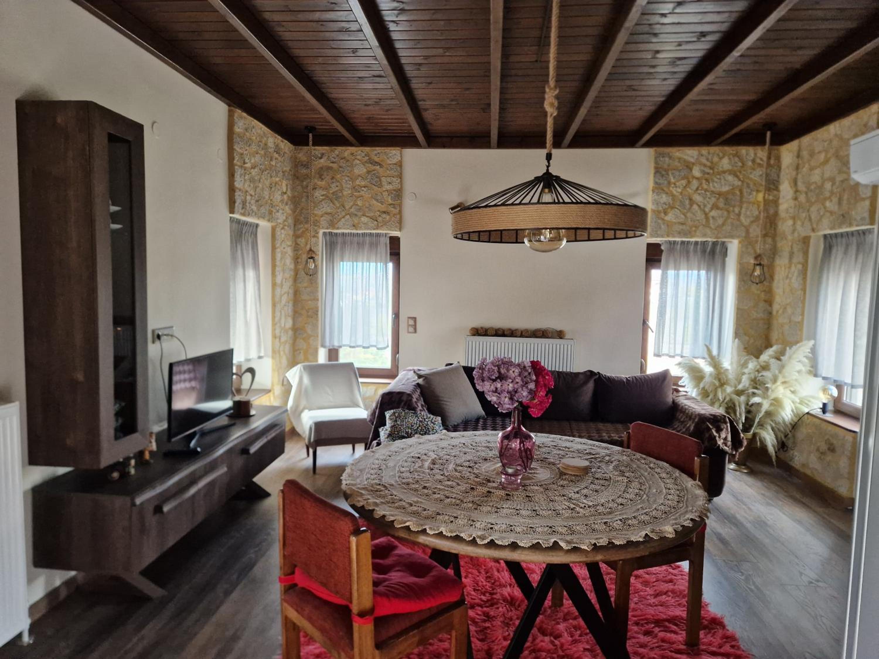 Sunflower Apartment