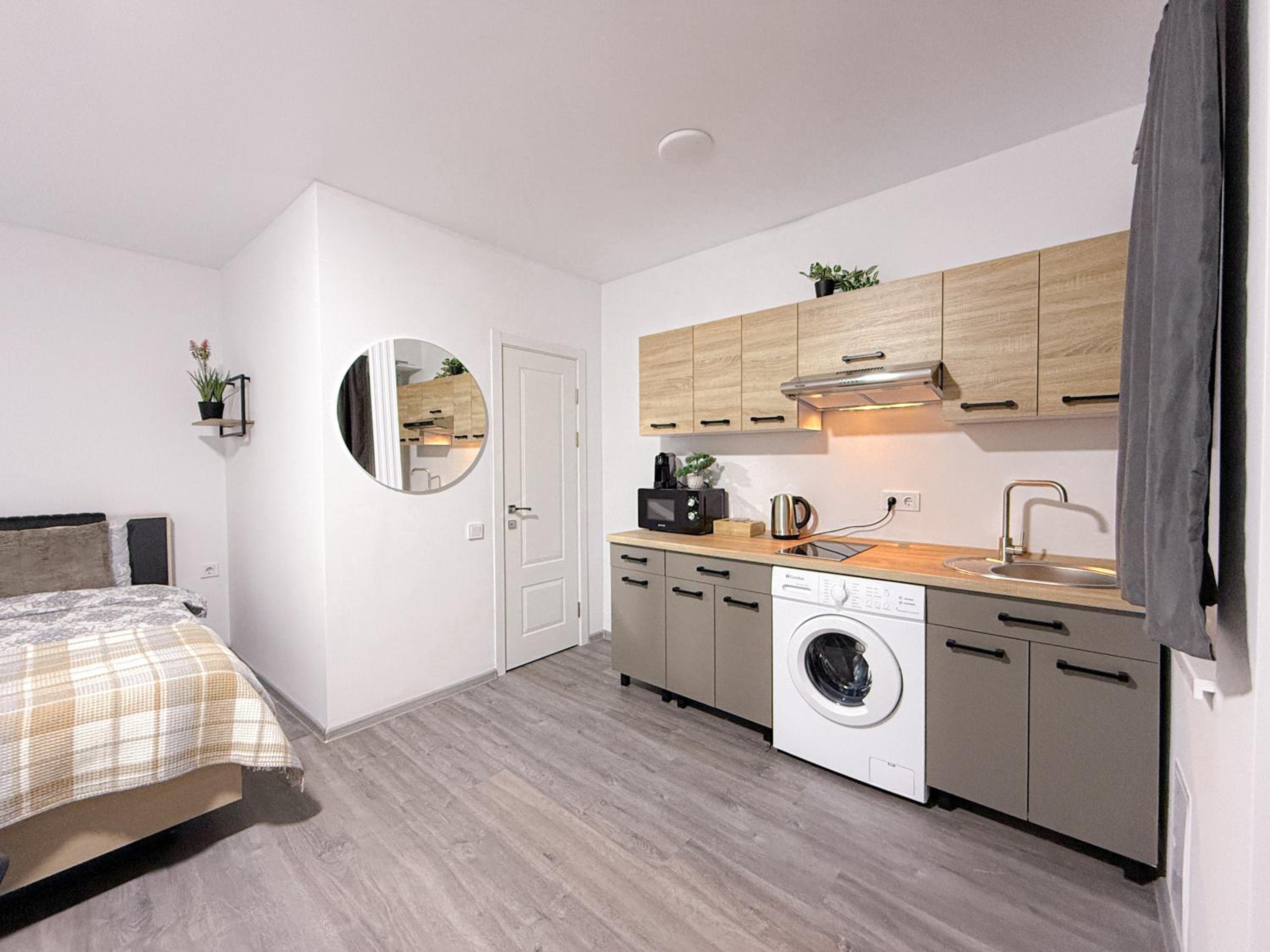 RentHouse Apartments-Old Town Studio #1 view 4